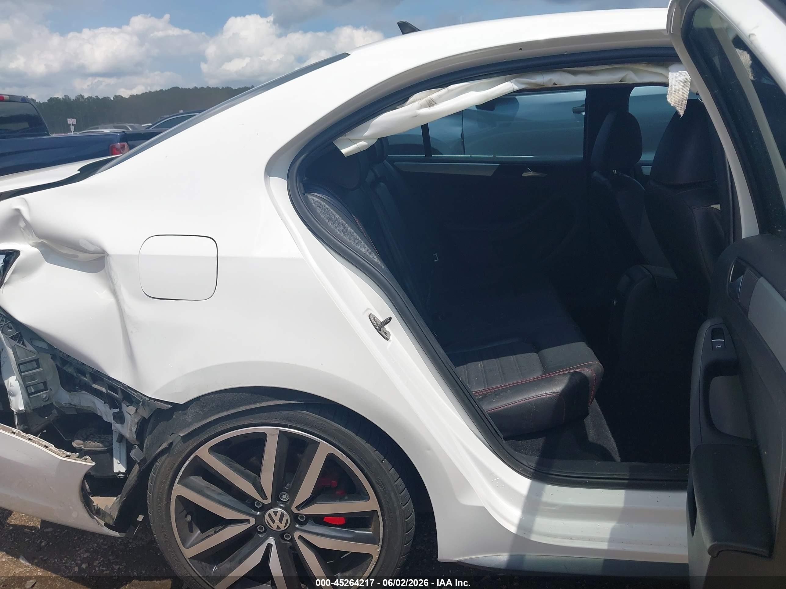 2013 Volkswagen Jetta Gli Autobahn White vin: 3VW467AJ5DM247031