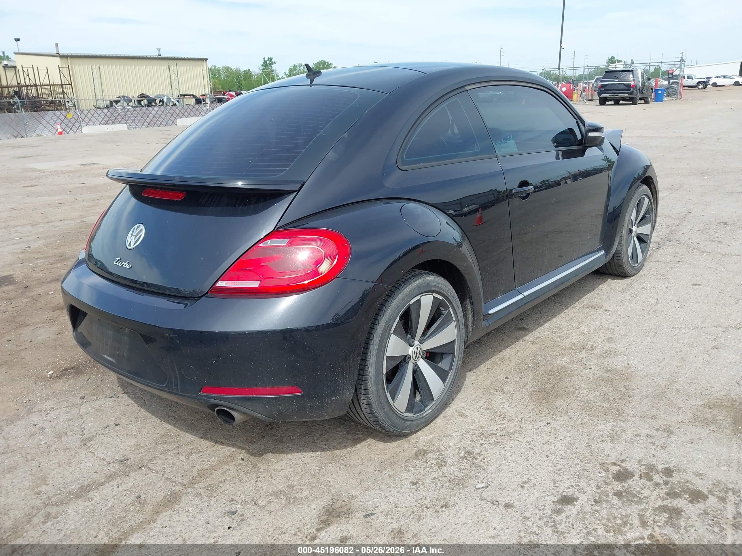 2012 Volkswagen Beetle 2.0t Turbo Черный vin: 3VW467ATXCM643682