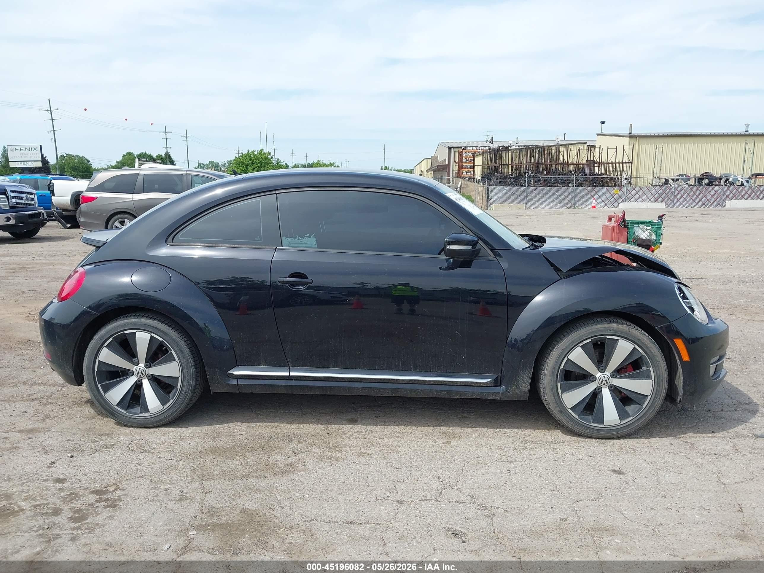 2012 Volkswagen Beetle 2.0t Turbo Черный vin: 3VW467ATXCM643682