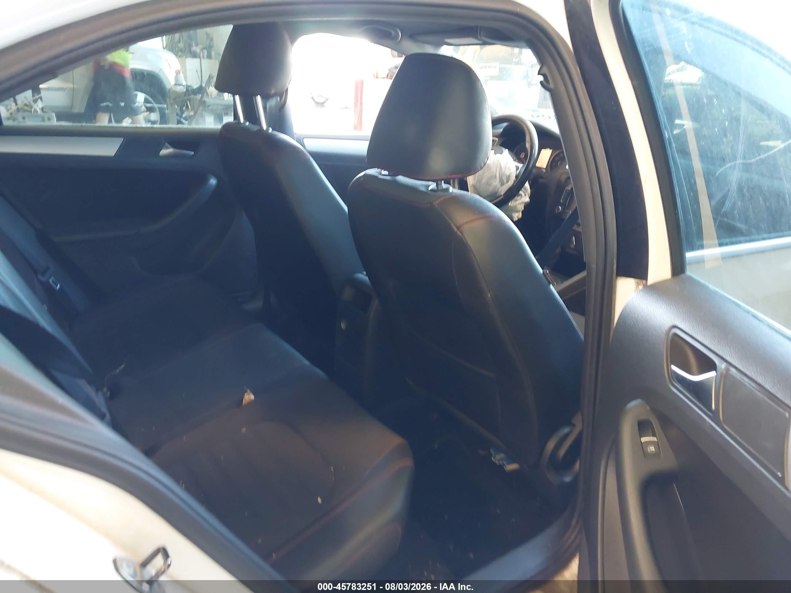 2012 Volkswagen Jetta Gli White vin: 3VW4A7AJ3CM344693