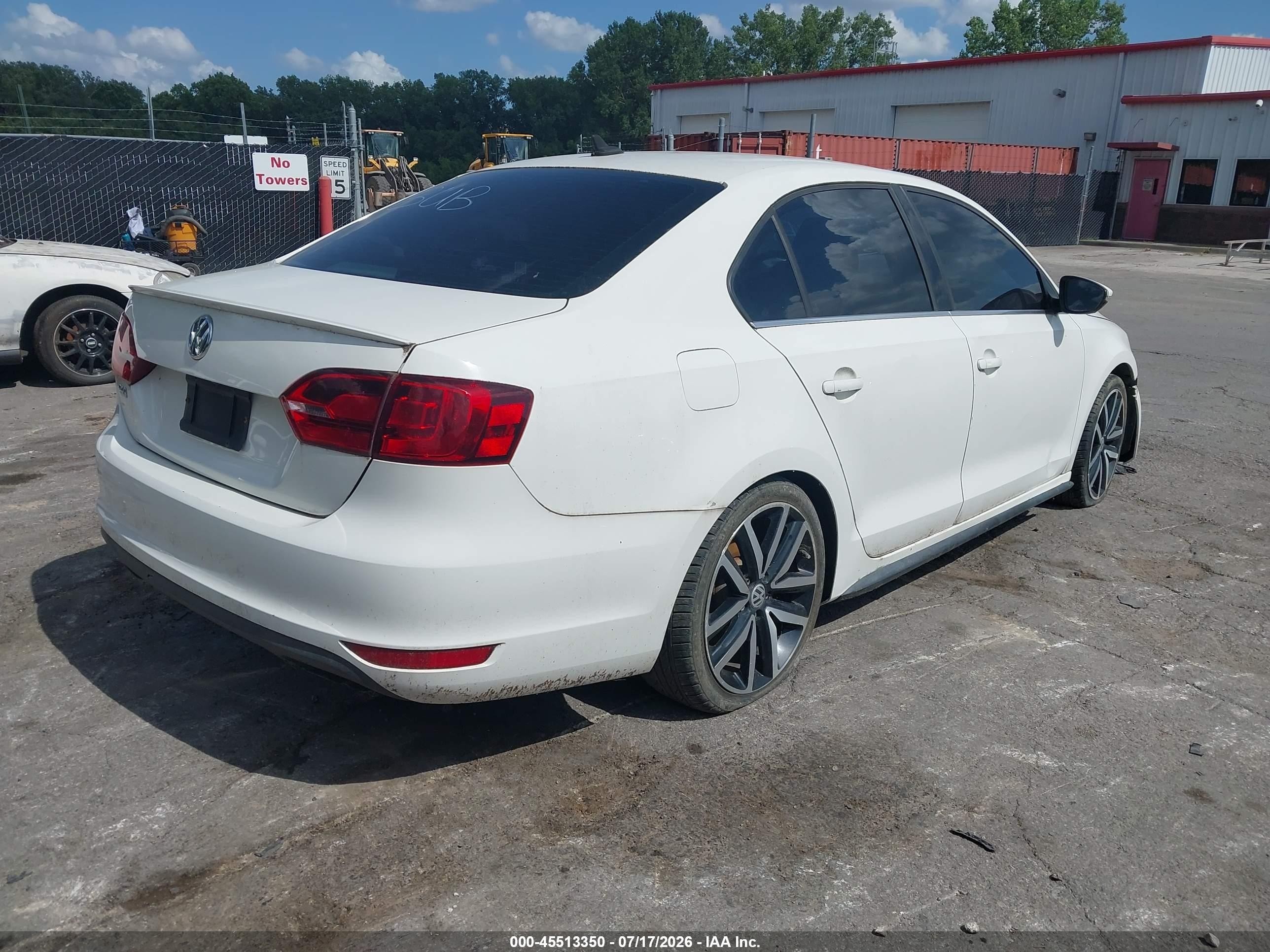 2013 Volkswagen Jetta Gli Autobahn W/nav White vin: 3VW4A7AJ4DM222006