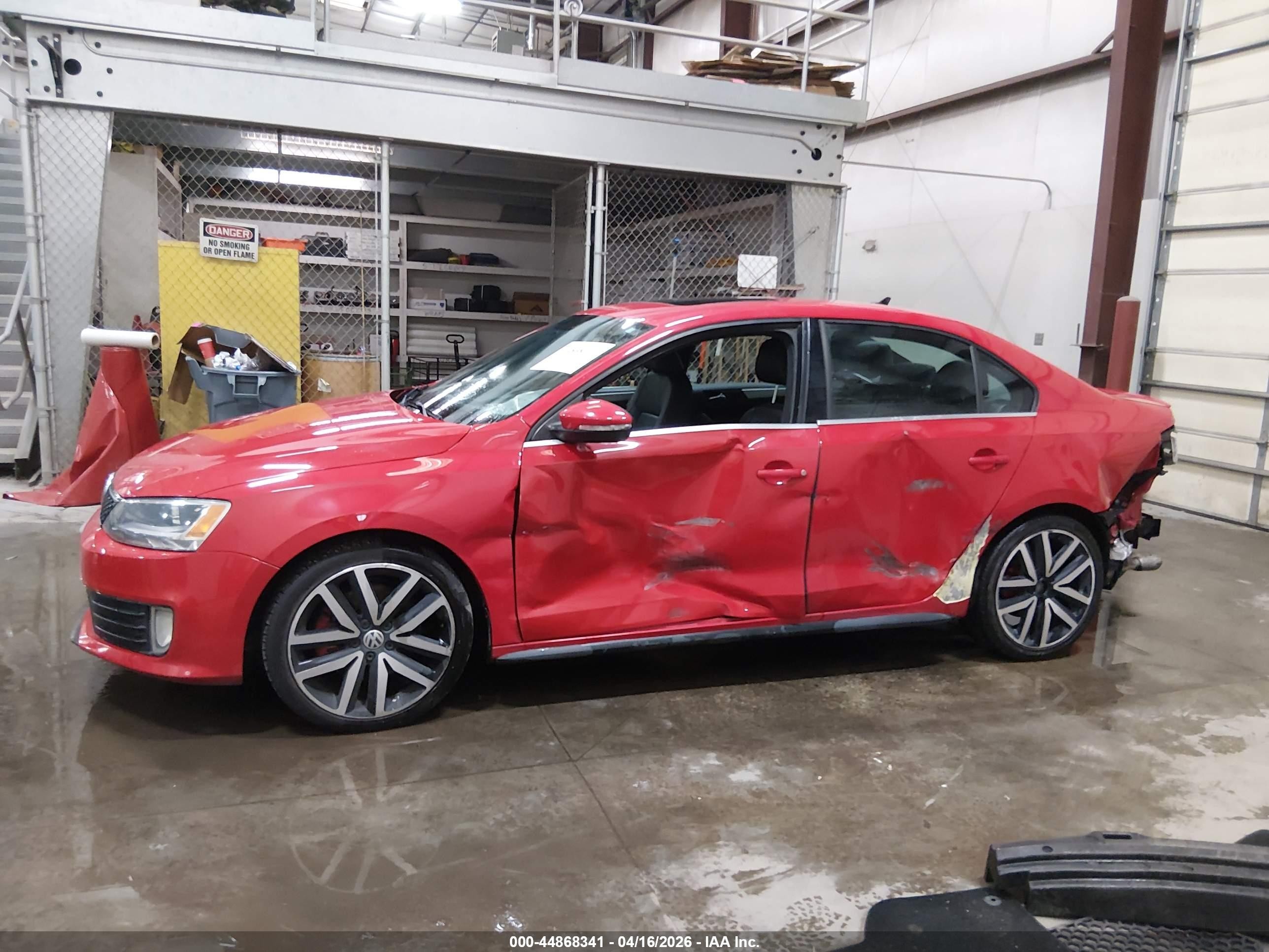2013 Volkswagen Jetta Gli Autobahn Red vin: 3VW4A7AJ5DM233967