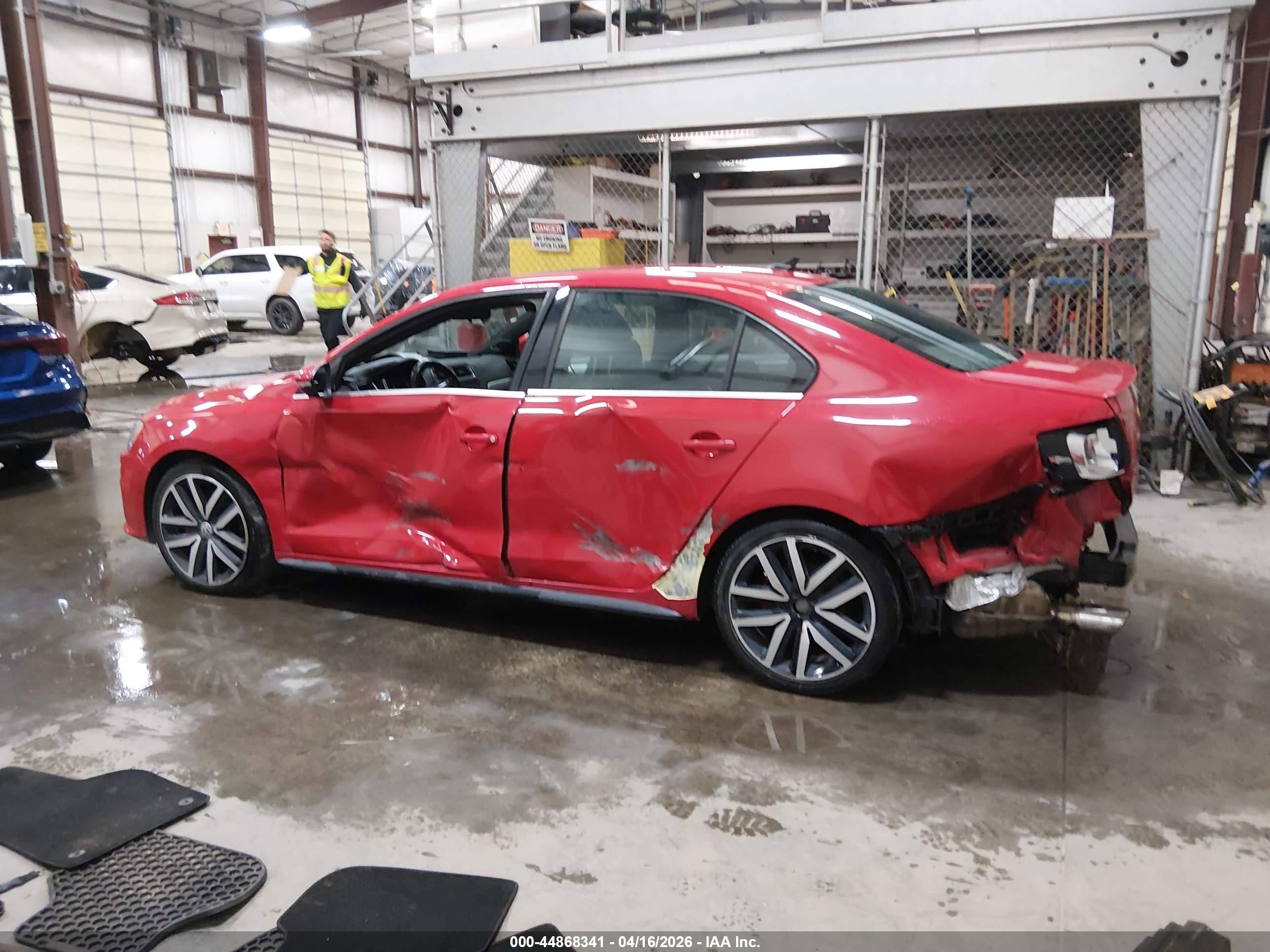2013 Volkswagen Jetta Gli Autobahn Red vin: 3VW4A7AJ5DM233967