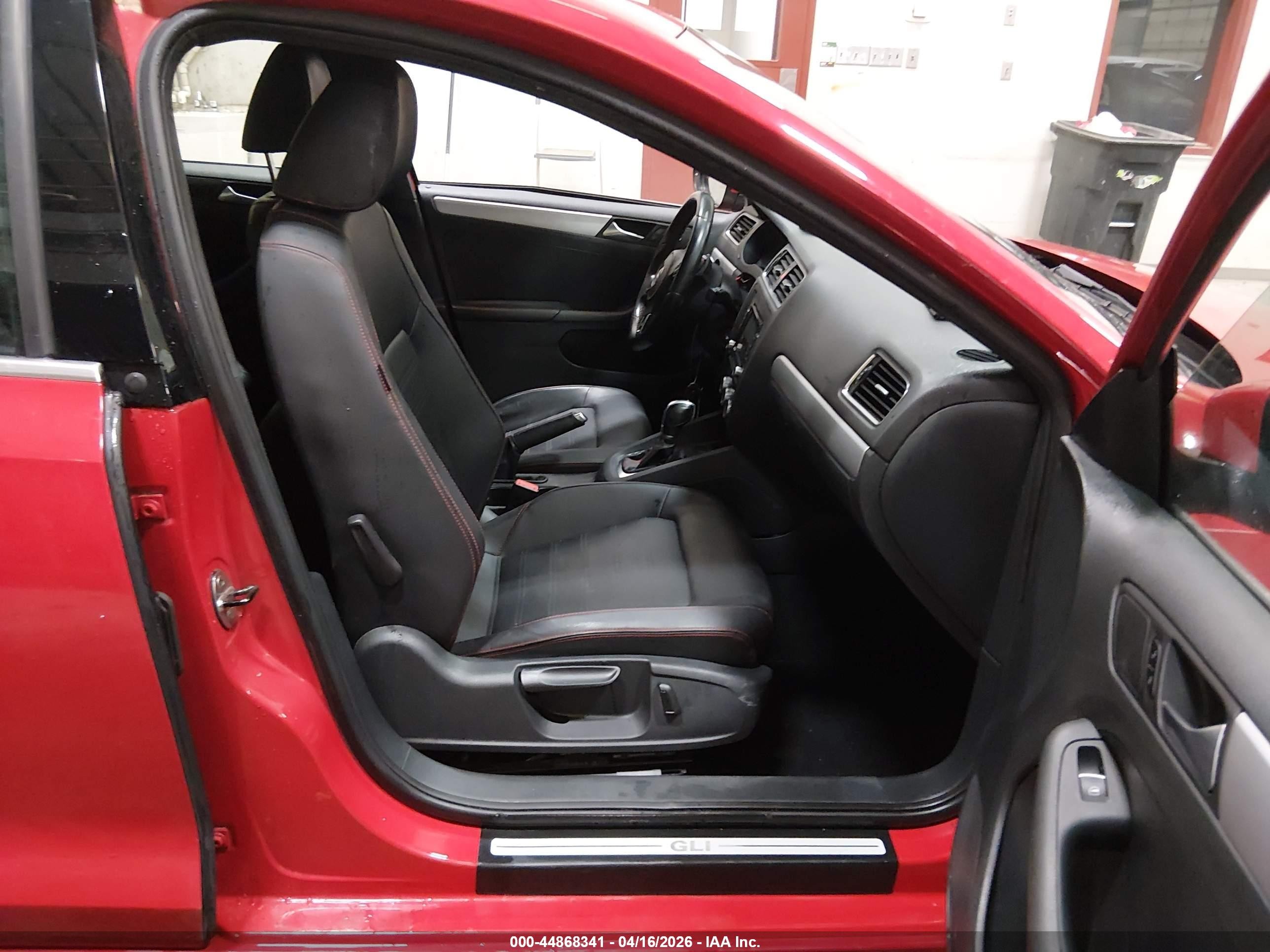 2013 Volkswagen Jetta Gli Autobahn Red vin: 3VW4A7AJ5DM233967