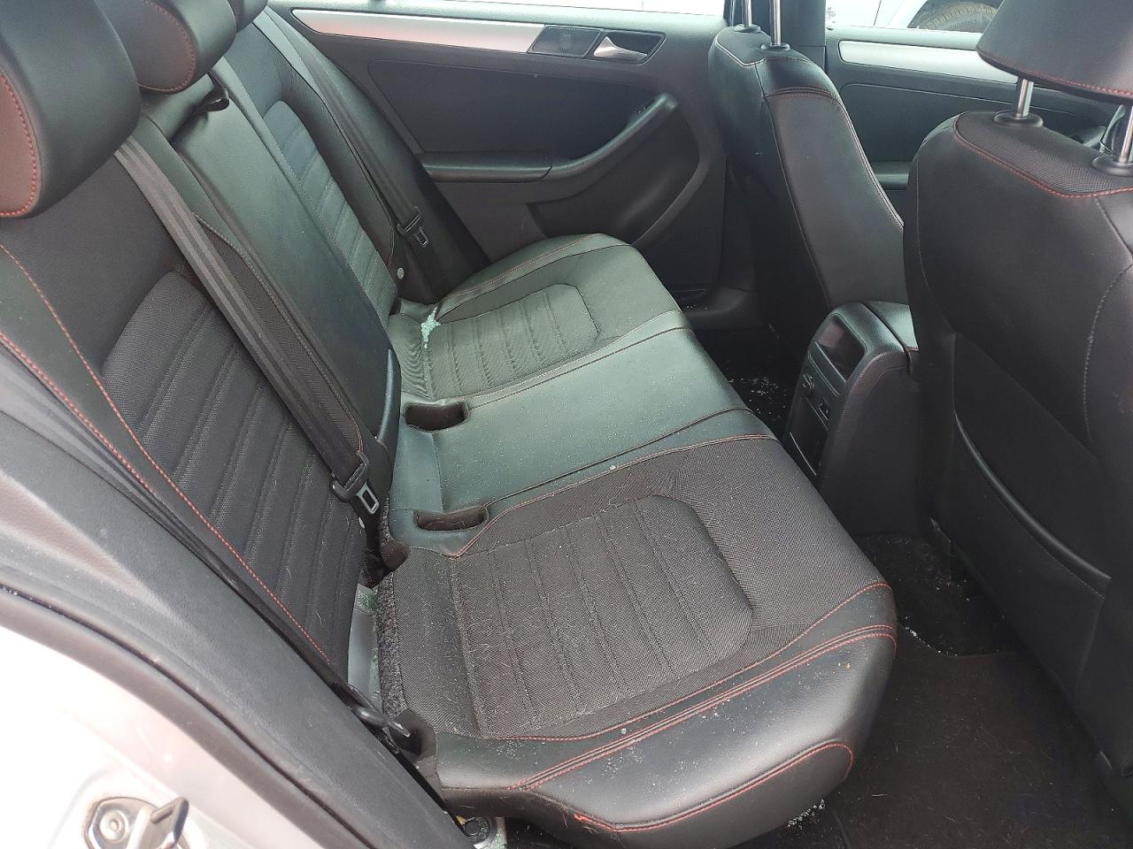 2012 Volkswagen Jetta Gli White vin: 3VW4A7AJXCM123155