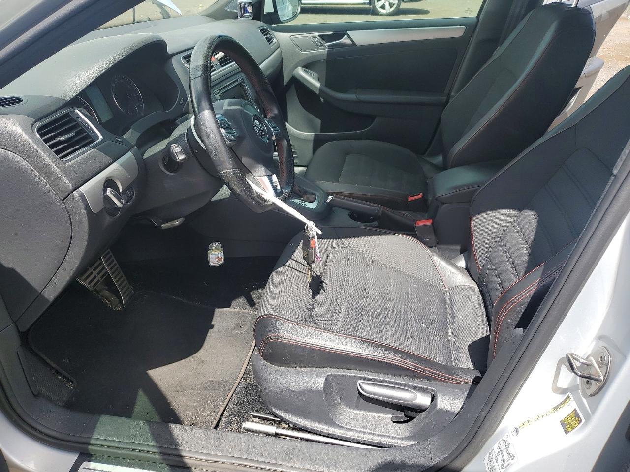 2012 Volkswagen Jetta Gli White vin: 3VW4A7AJXCM123155