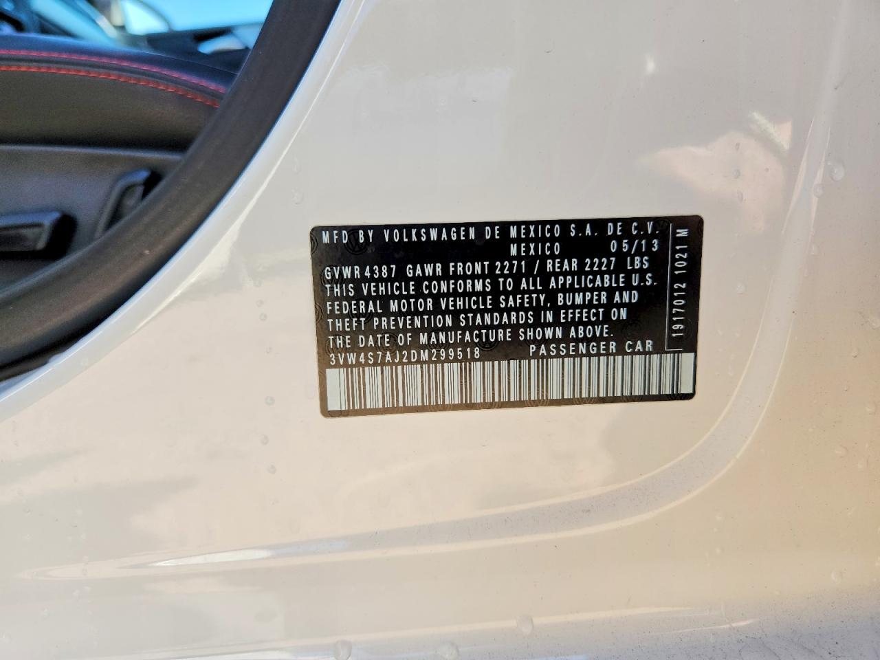 2013 Volkswagen Jetta Gli White vin: 3VW4S7AJ2DM299518