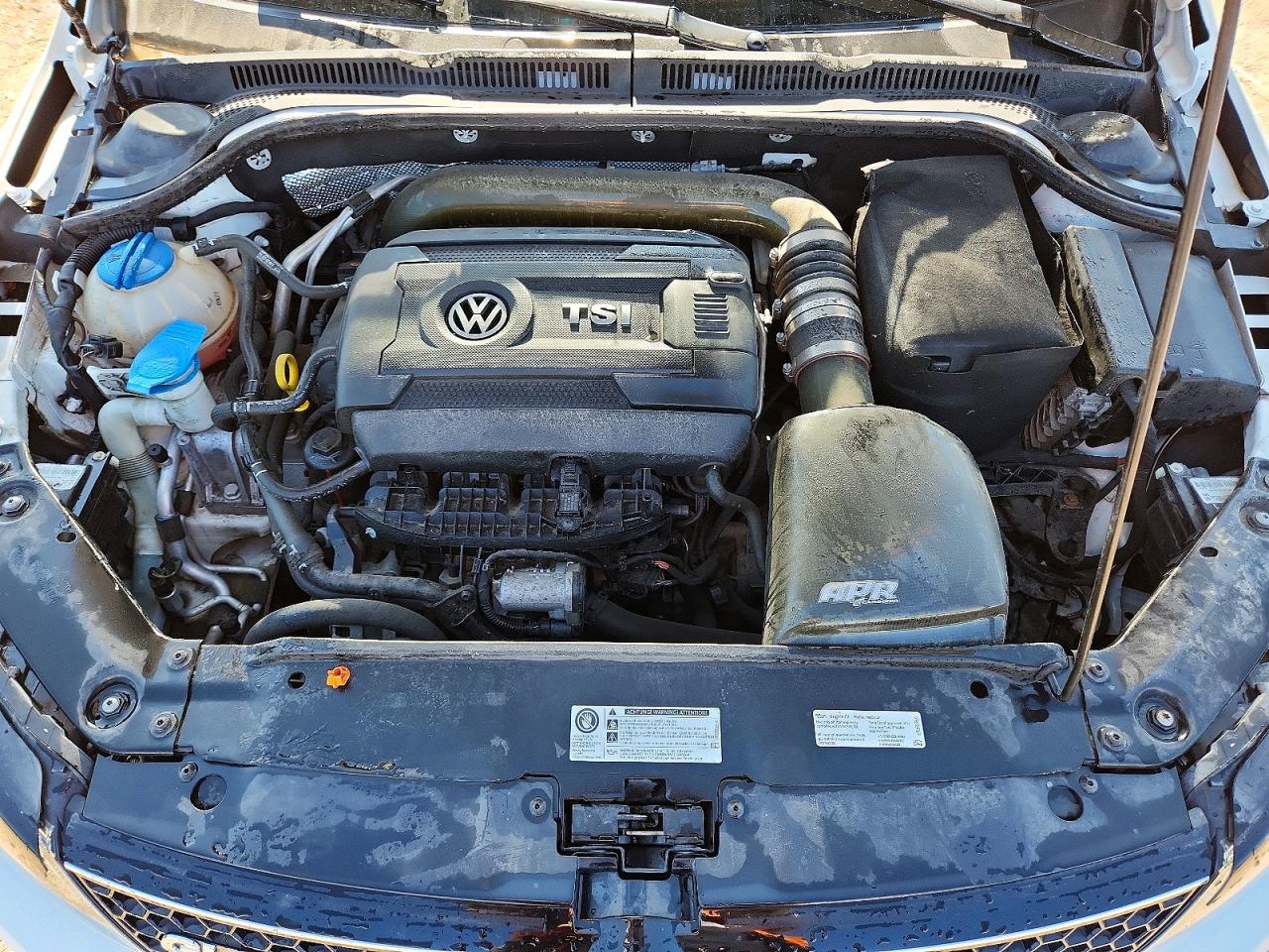 2013 Volkswagen Jetta Gli White vin: 3VW4S7AJ2DM299518
