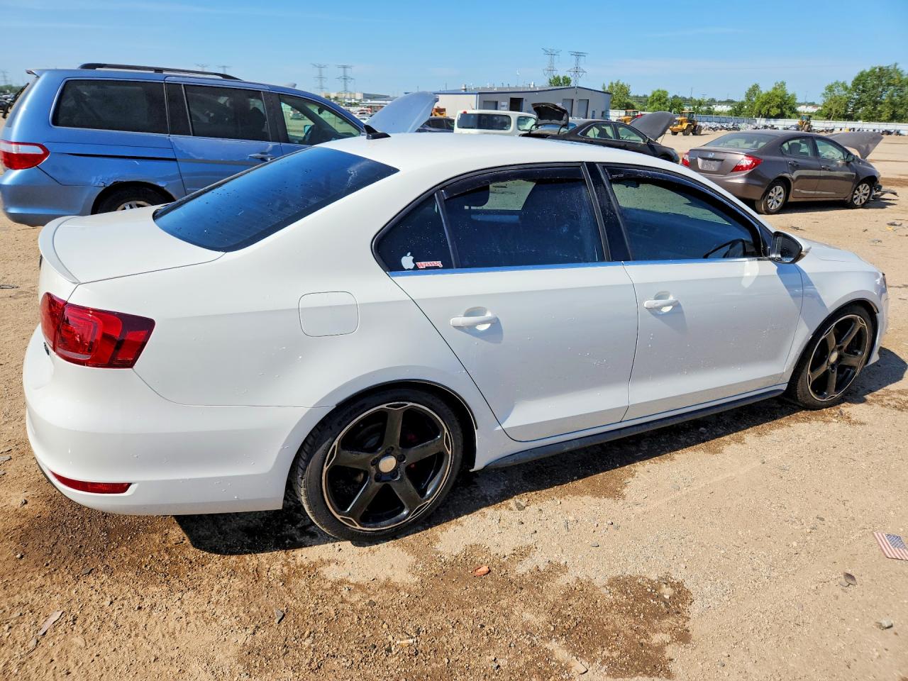 2013 Volkswagen Jetta Gli White vin: 3VW4S7AJ2DM299518