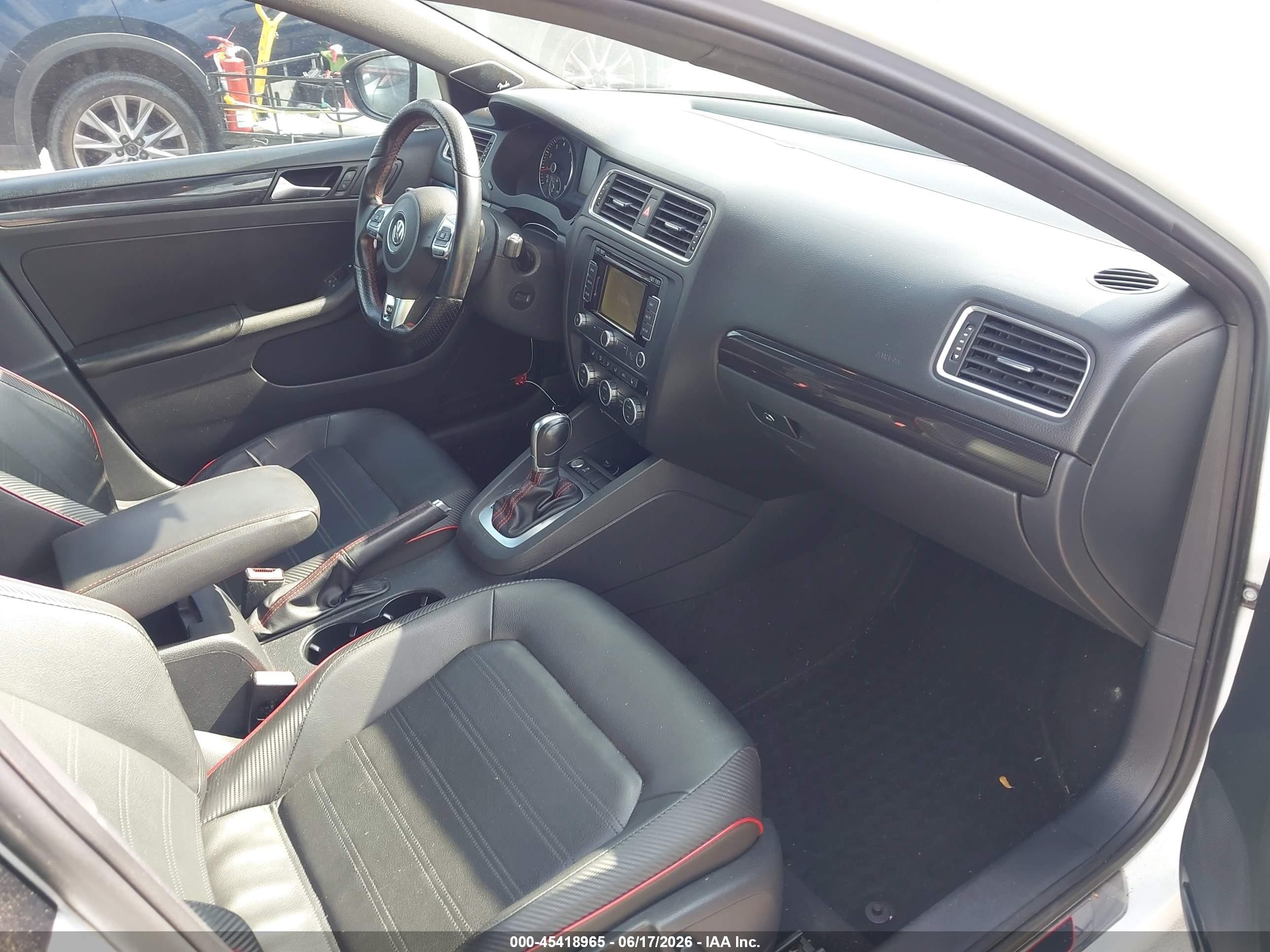 2014 Volkswagen Jetta Gli Edition 30 W/nav Белый vin: 3VW4S7AJ2EM312480