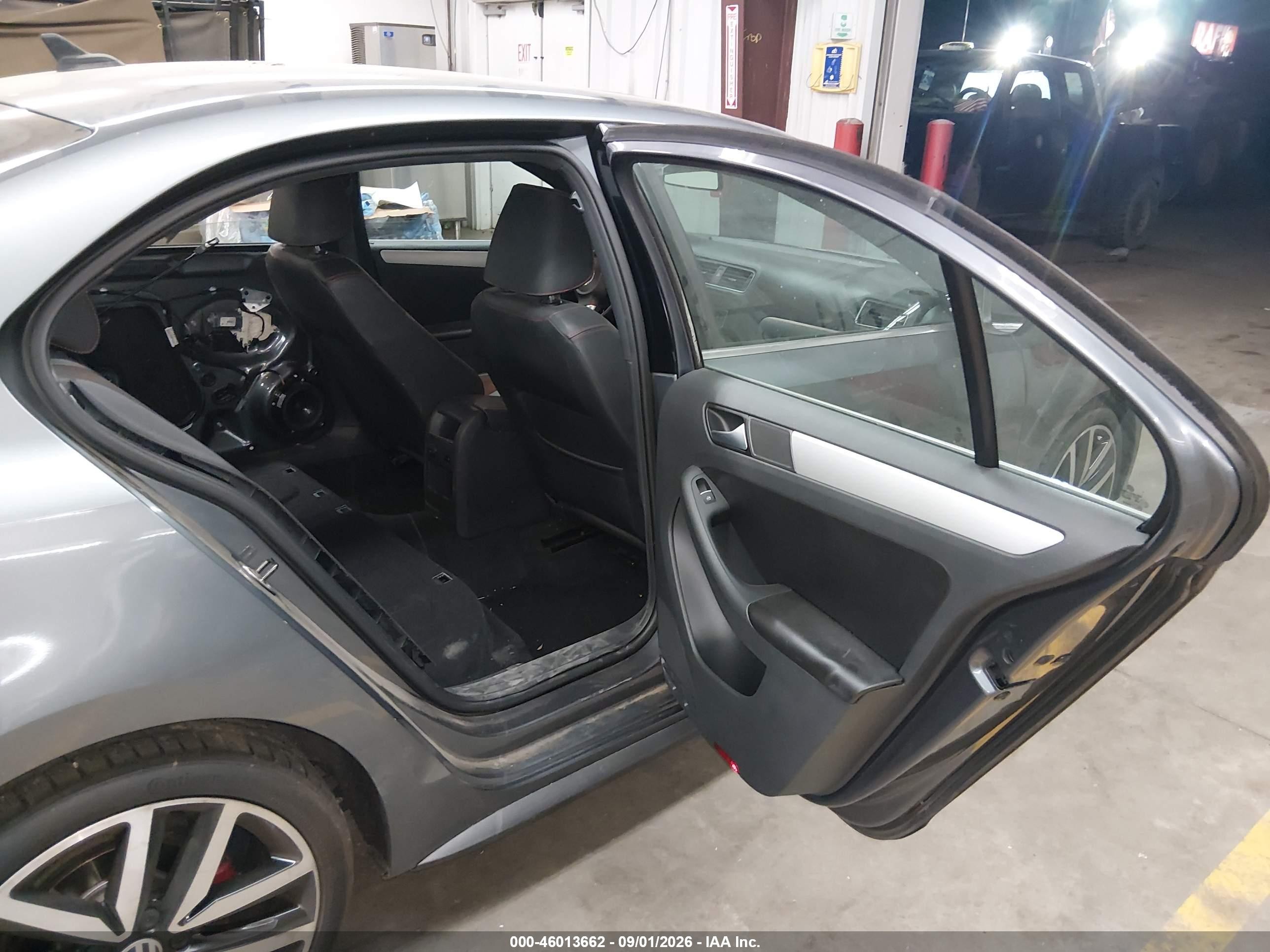 2014 Volkswagen Jetta Gli Autobahn Gray vin: 3VW4S7AJ3EM385423