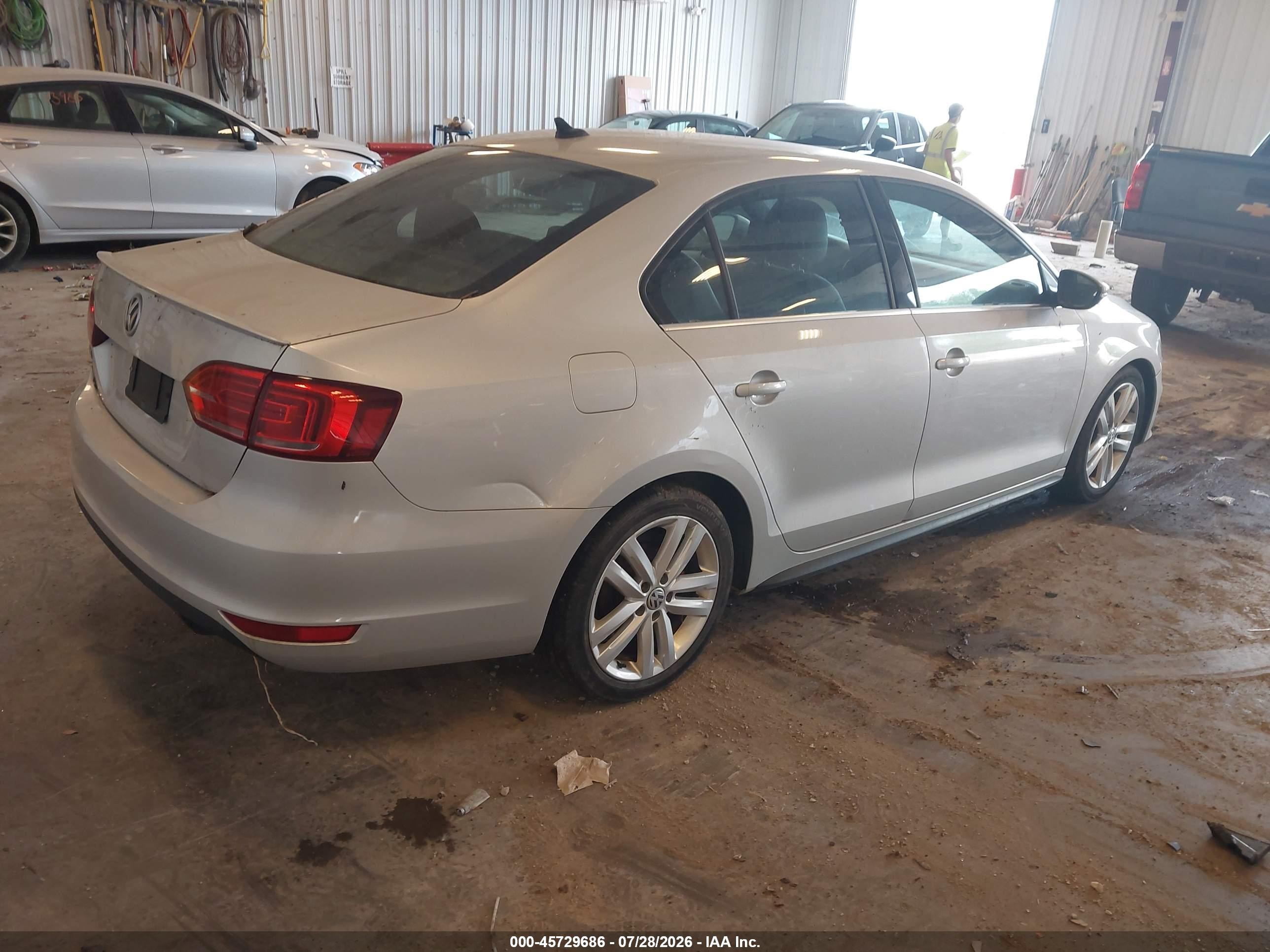 2013 Volkswagen Jetta Gli Silver vin: 3VW4S7AJ4DM285314