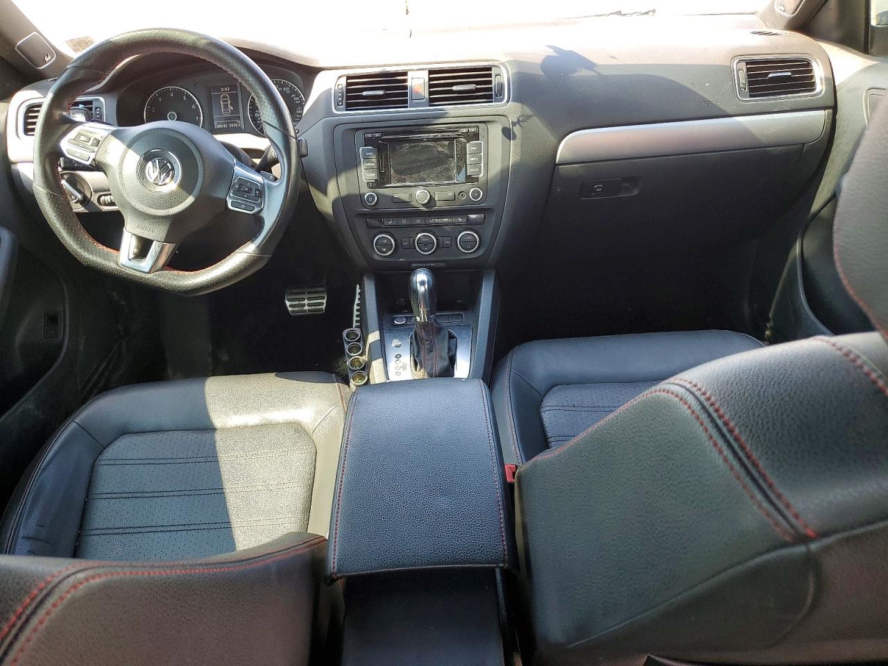 2014 Volkswagen Jetta Gli Silver vin: 3VW4S7AJ4EM211568