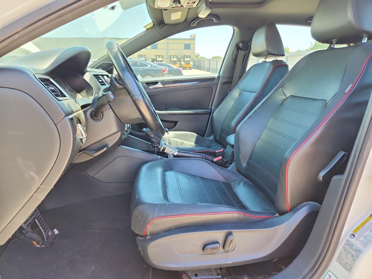 2014 Volkswagen Jetta Gli White vin: 3VW4S7AJ6EM329072