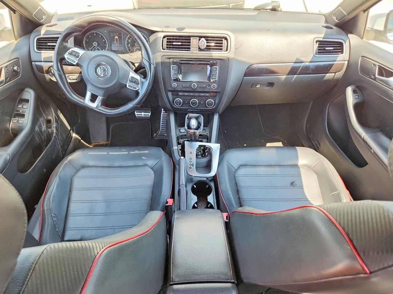 2014 Volkswagen Jetta Gli White vin: 3VW4S7AJ6EM329072