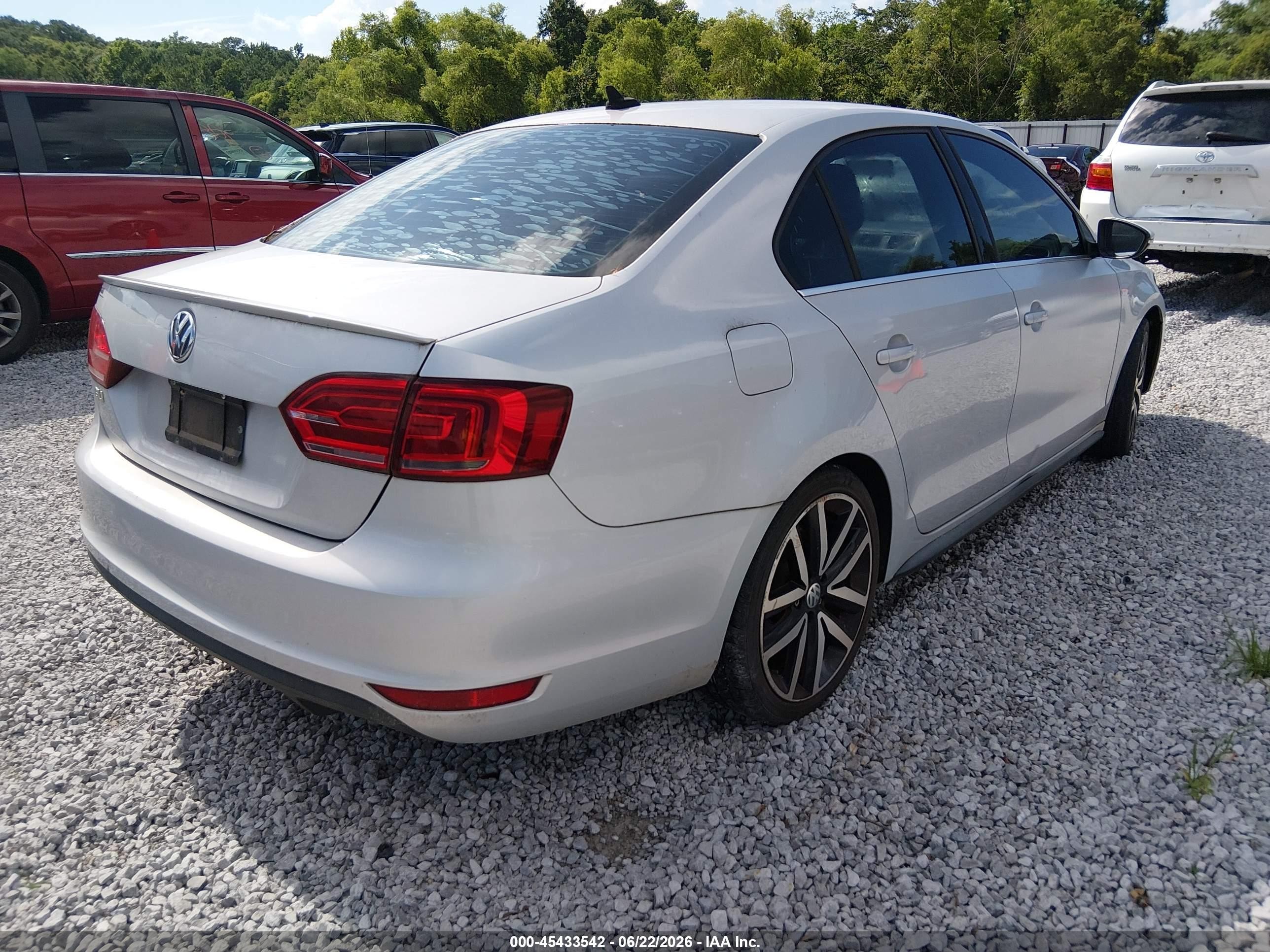 2013 Volkswagen Jetta Gli Autobahn W/nav Silver vin: 3VW4S7AJ8DM304107