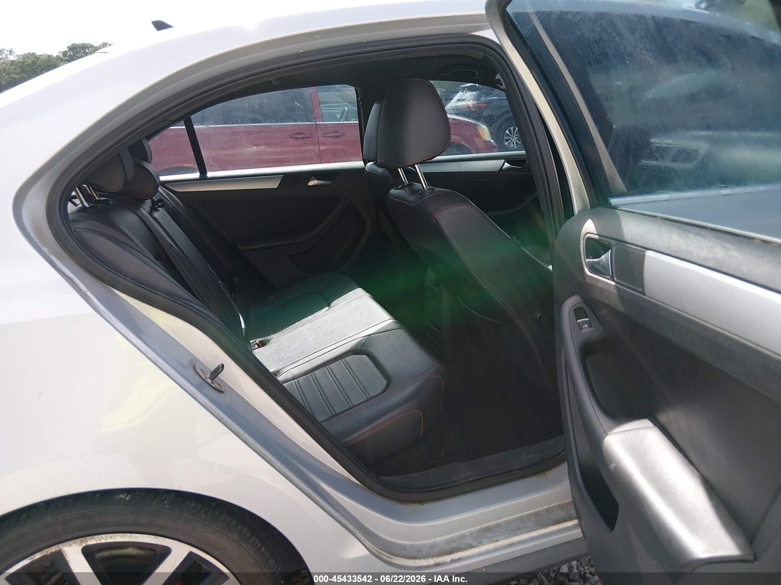 2013 Volkswagen Jetta Gli Autobahn W/nav Silver vin: 3VW4S7AJ8DM304107