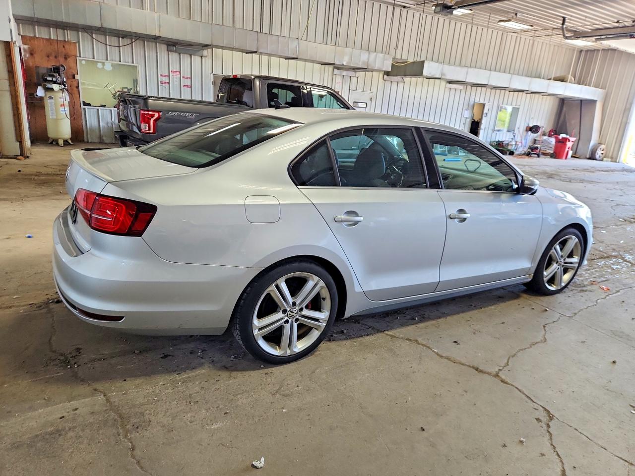 2015 Volkswagen Jetta Gli Silver vin: 3VW4S7AJXFM419357
