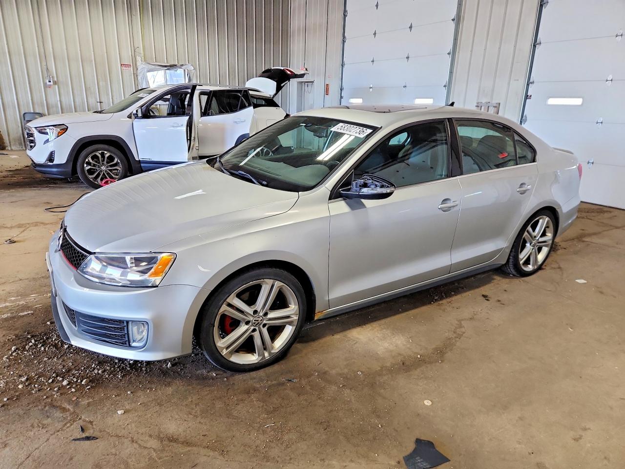 2015 Volkswagen Jetta Gli Silver vin: 3VW4S7AJXFM419357