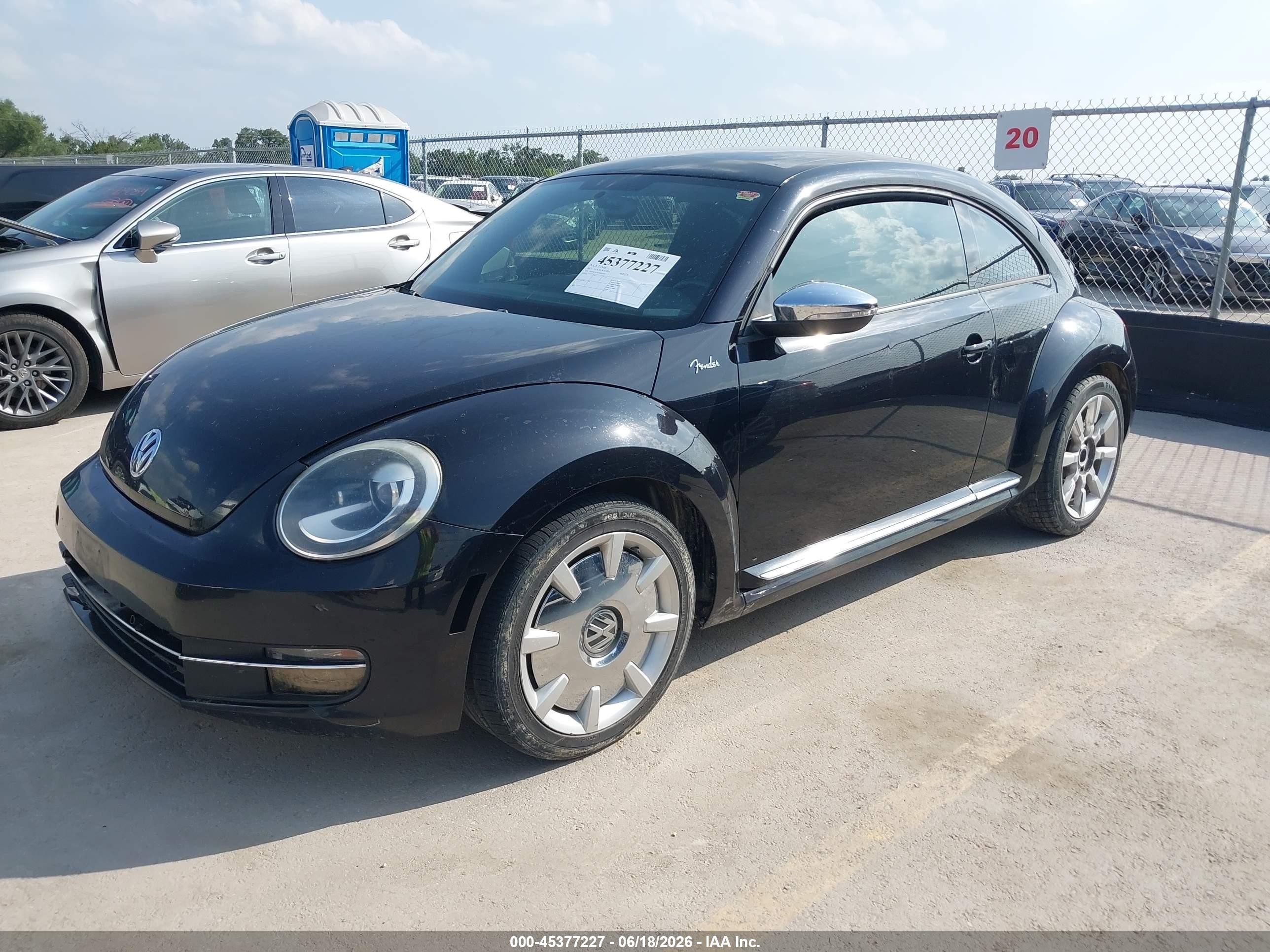 2013 Volkswagen Beetle 2.0t Fender Edition/2.0t Turbo/r-line Черный vin: 3VW4S7AT8DM685426