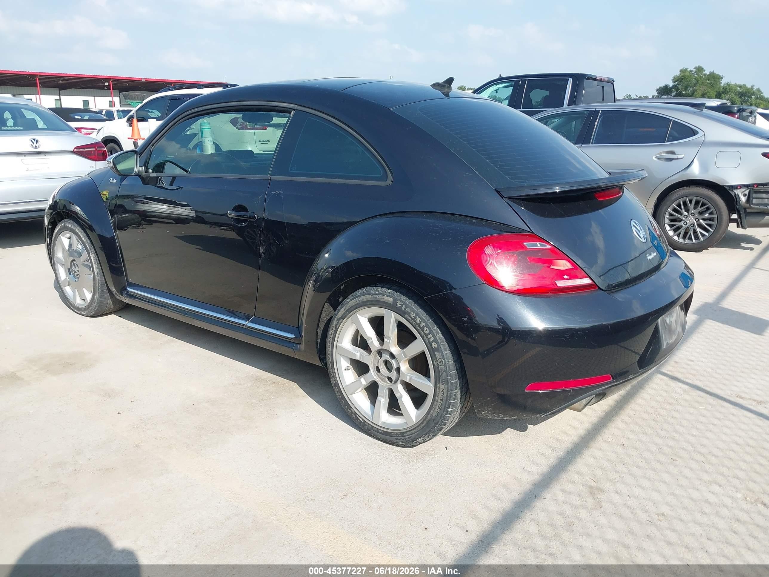 2013 Volkswagen Beetle 2.0t Fender Edition/2.0t Turbo/r-line Черный vin: 3VW4S7AT8DM685426