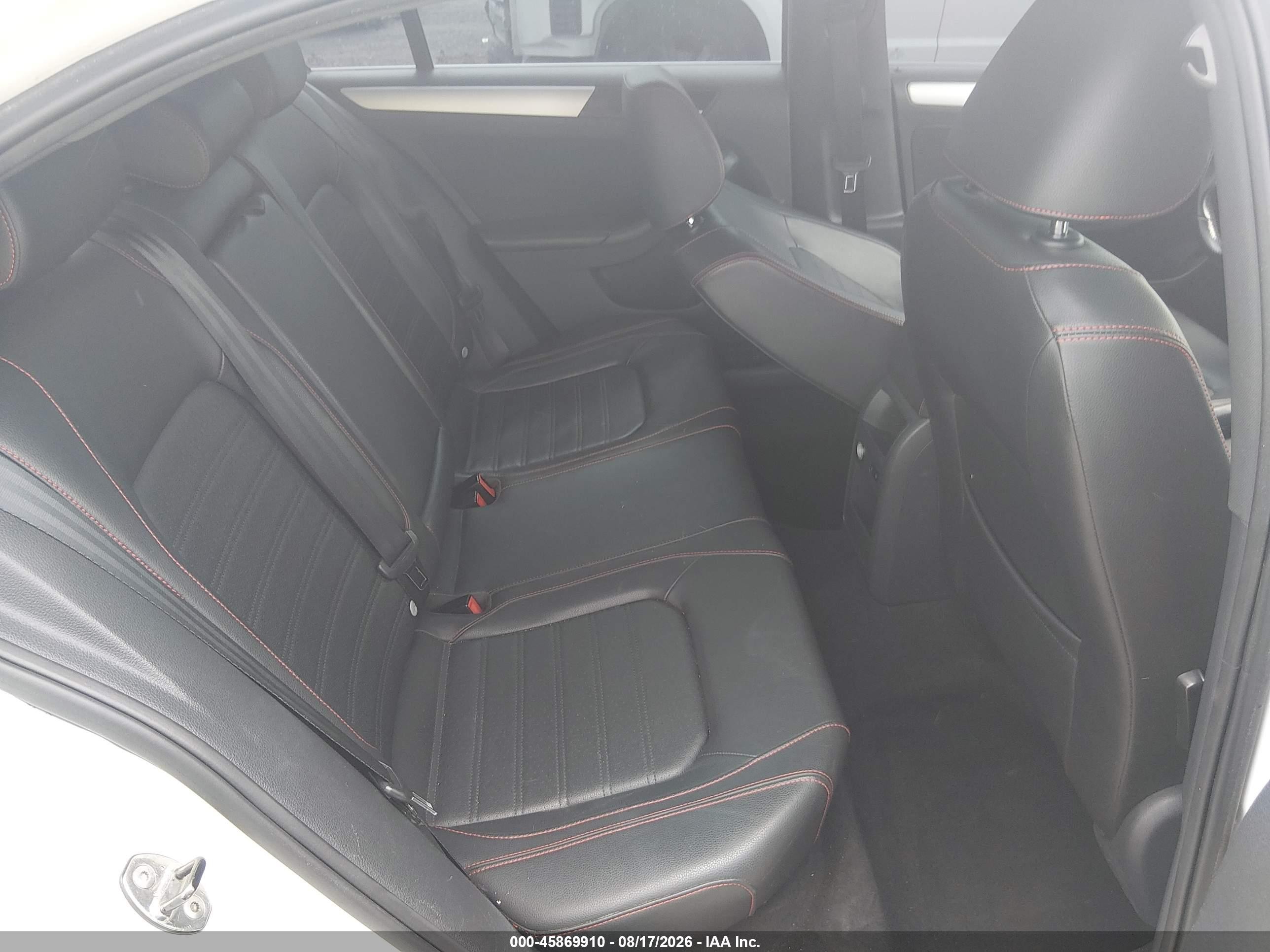 2013 Volkswagen Jetta Gli Autobahn White vin: 3VW4T7AJ0DM310111