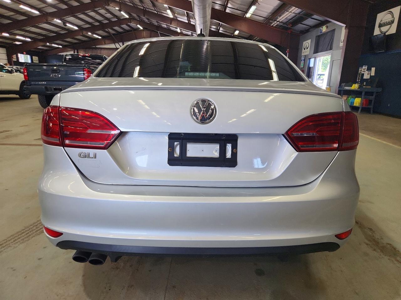 2014 Volkswagen Jetta Gli Silver vin: 3VW4T7AJ2EM292552