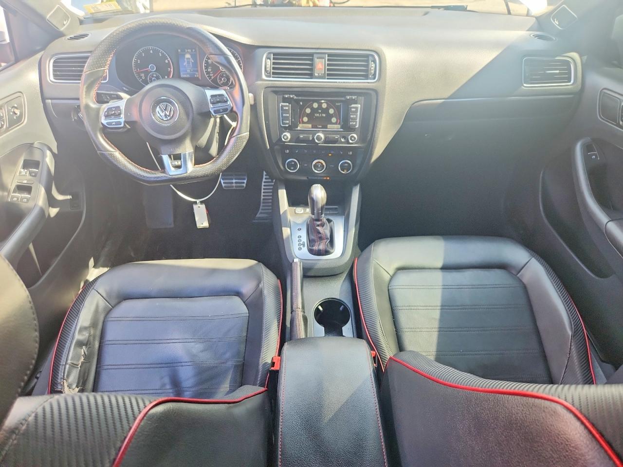 2014 Volkswagen Jetta Gli Silver vin: 3VW4T7AJ2EM292552