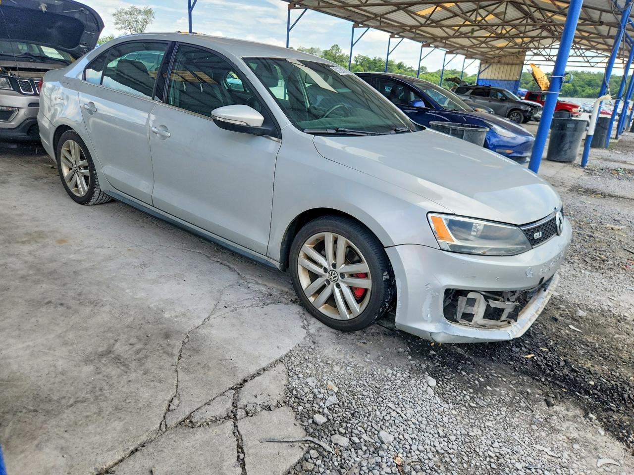 2013 Volkswagen Jetta Gli Silver vin: 3VW4T7AJ4DM306224