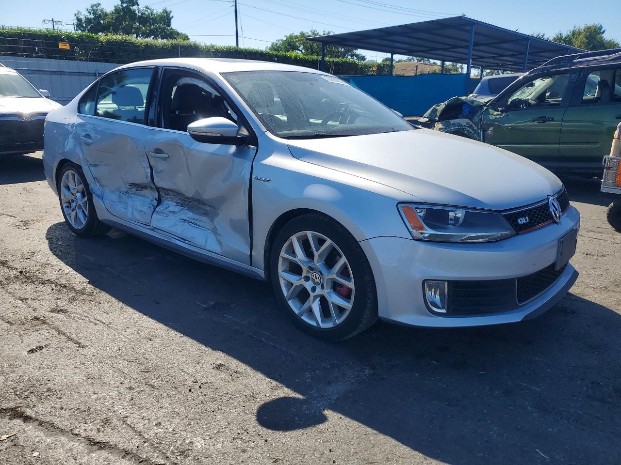 2014 Volkswagen Jetta Silver vin: 3VW4T7AJ6EM336388