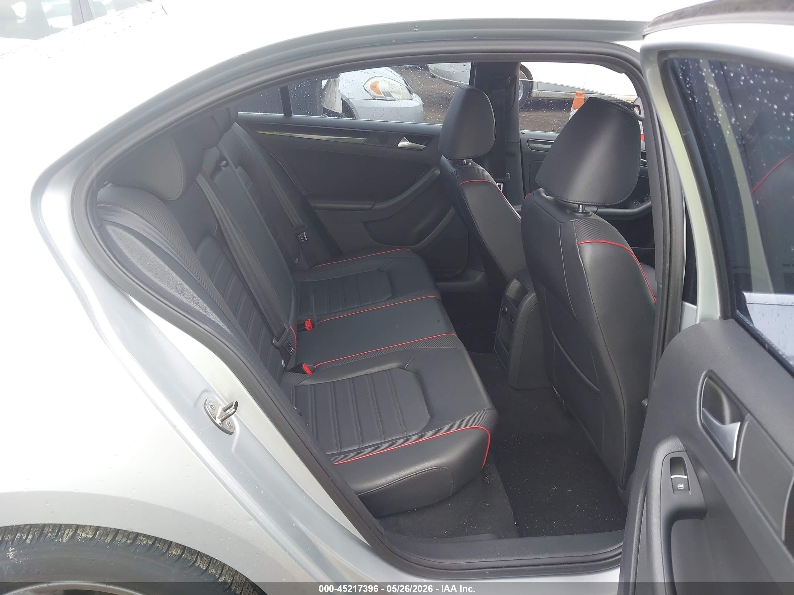 2014 Volkswagen Jetta Gli Edition 30 Silver vin: 3VW4T7AJ7EM329871