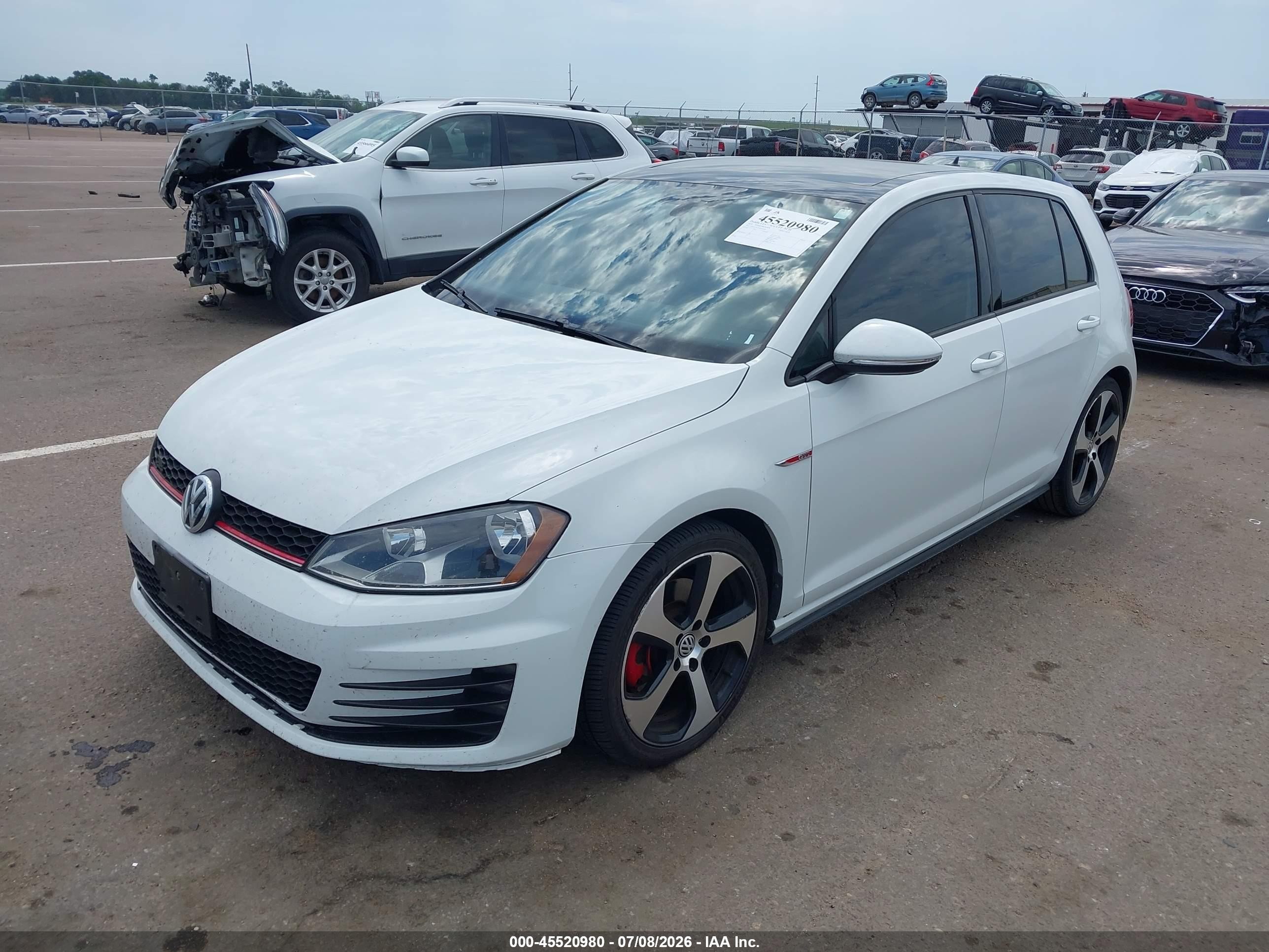 2015 Volkswagen Golf Gti 2.0t Se 4-door White vin: 3VW4T7AU1FM014382