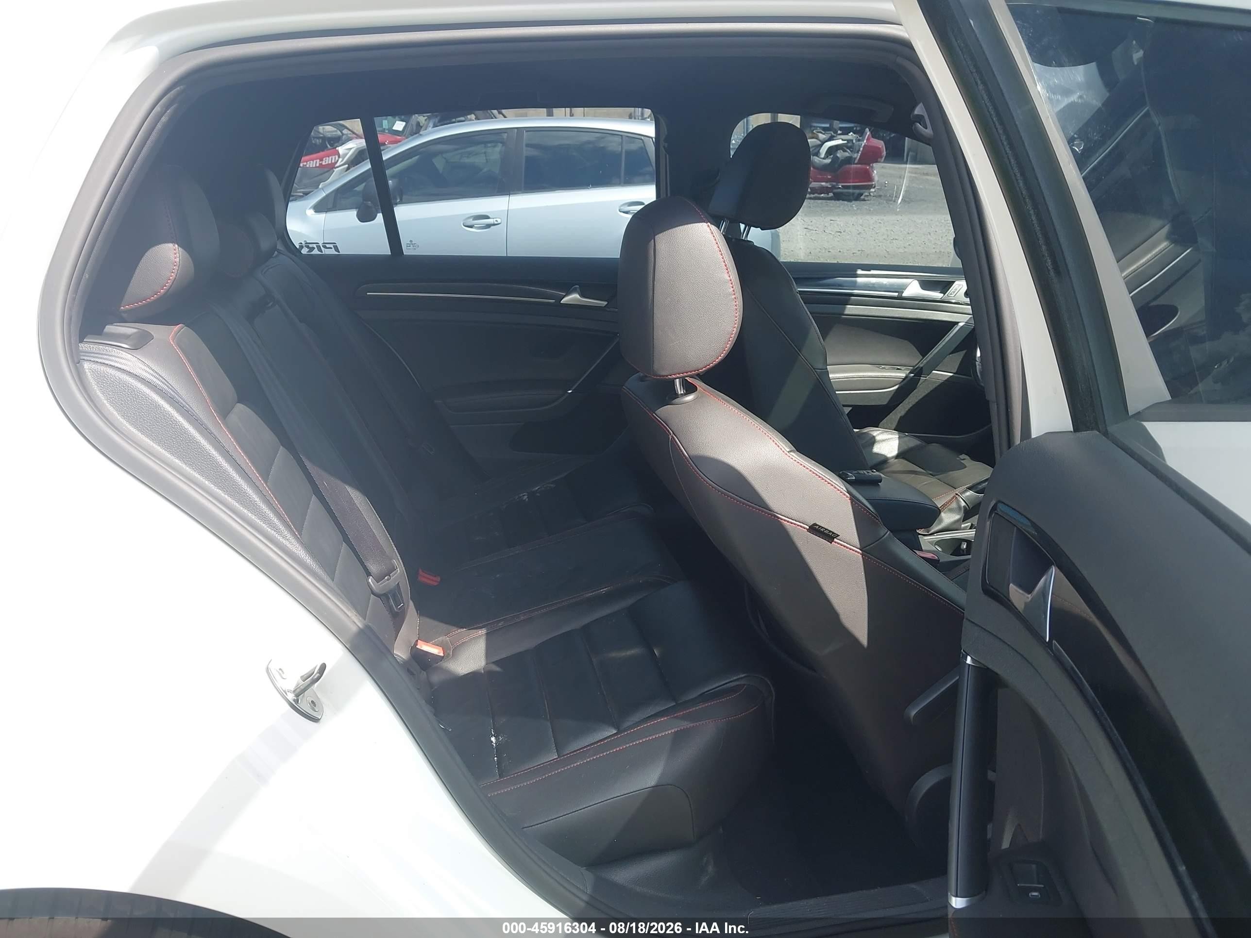 2015 Volkswagen Golf Gti 2.0t Autobahn 4-door White vin: 3VW4T7AU7FM002575