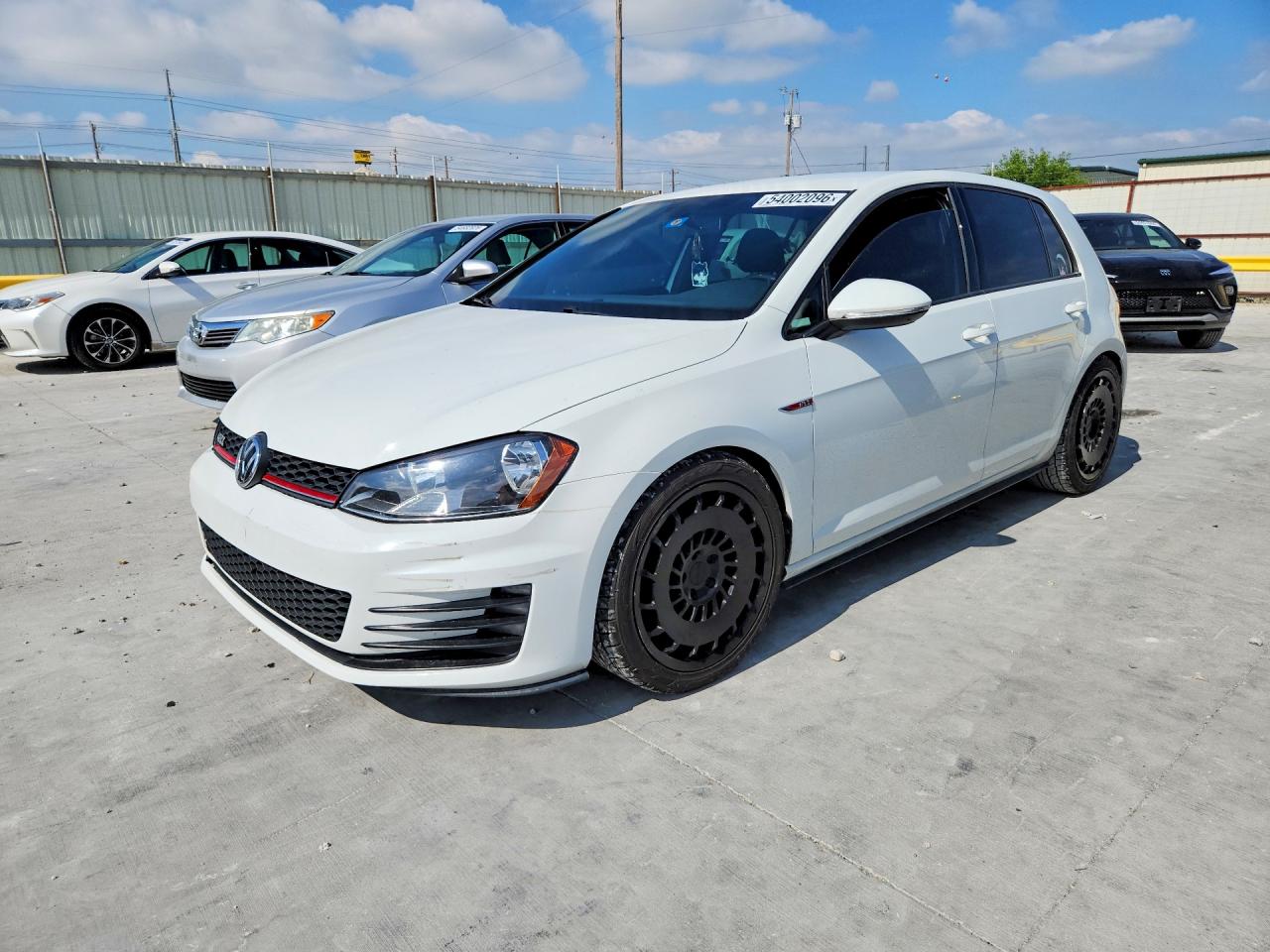3VW4T7AU7HM008976