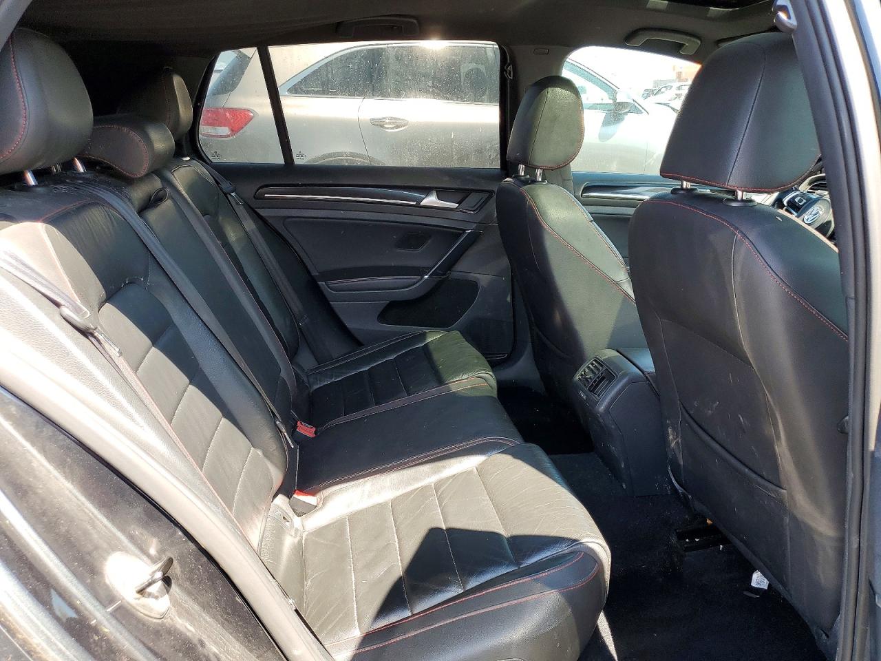2015 Volkswagen Gti Charcoal vin: 3VW4T7AU8FM033642