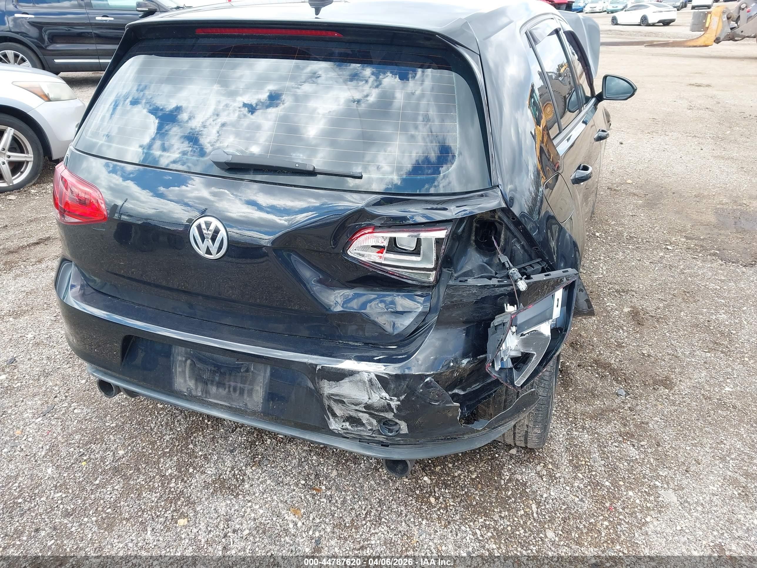 2015 Volkswagen Golf Gti 2.0t Autobahn 4-door Черный vin: 3VW4T7AUXFM017359