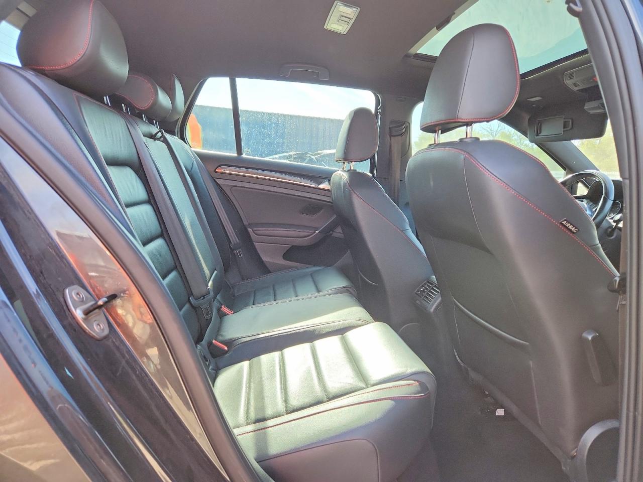 2015 Volkswagen Gti Угольный vin: 3VW4T7AUXFM034310