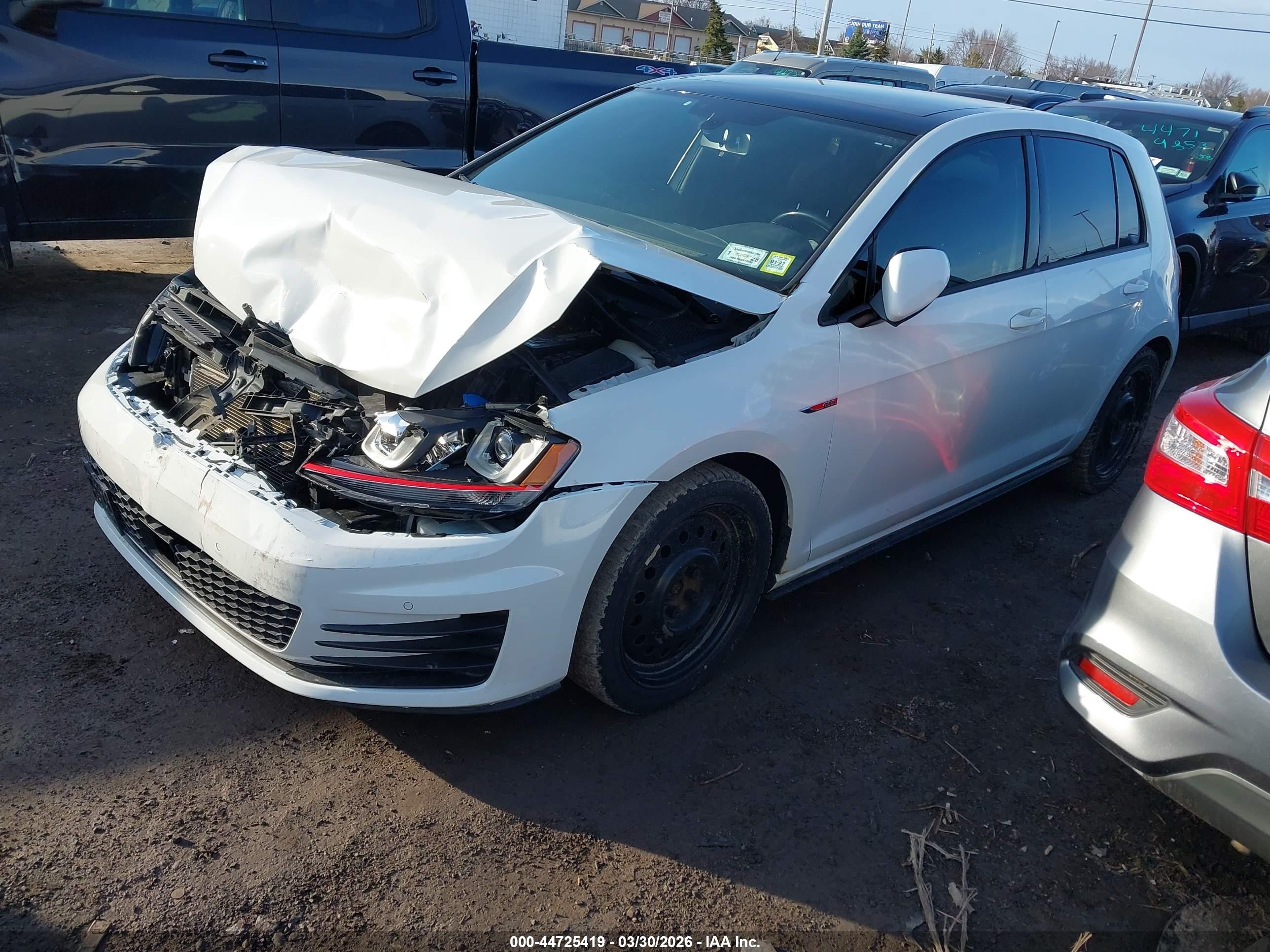 2015 Volkswagen Golf Gti 2.0t Autobahn 4-door White vin: 3VW4T7AUXFM058249