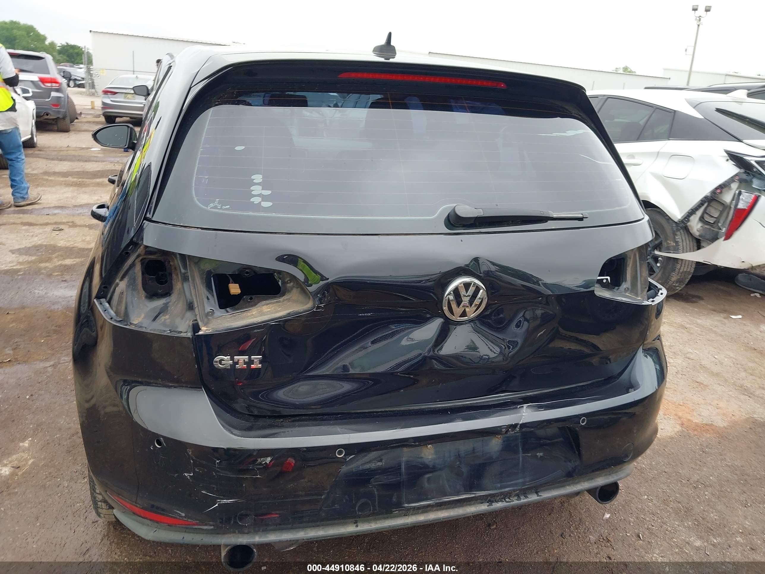 2015 Volkswagen Golf Gti 2.0t S 4-door Черный vin: 3VW4T7AUXFM091056