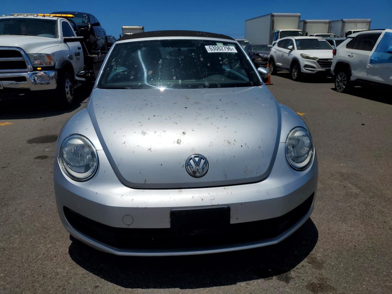 2014 Volkswagen Beetle Silver vin: 3VW507AT1EM821715