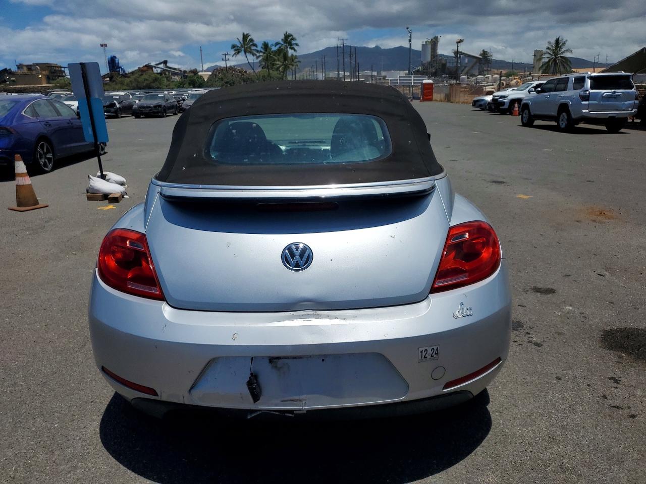 2014 Volkswagen Beetle Silver vin: 3VW507AT1EM821715
