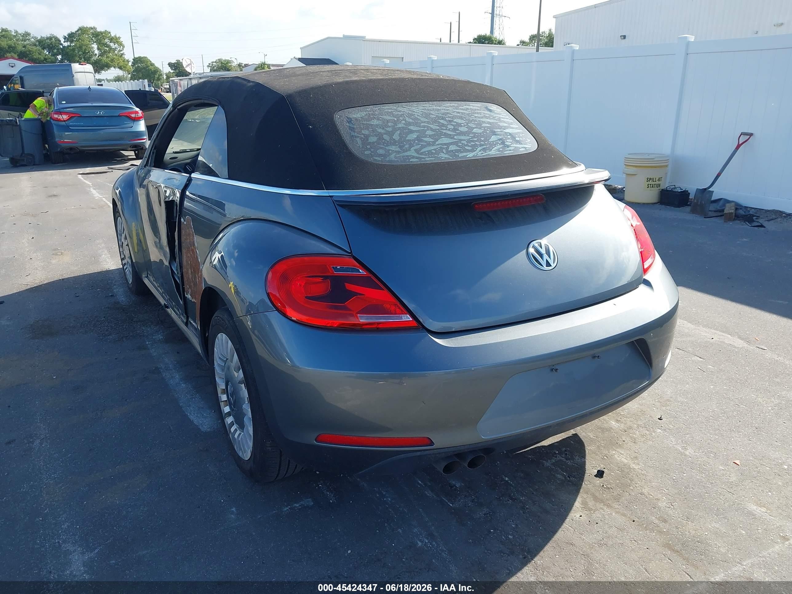 2014 Volkswagen Beetle 1.8t Gray vin: 3VW507AT9EM819971