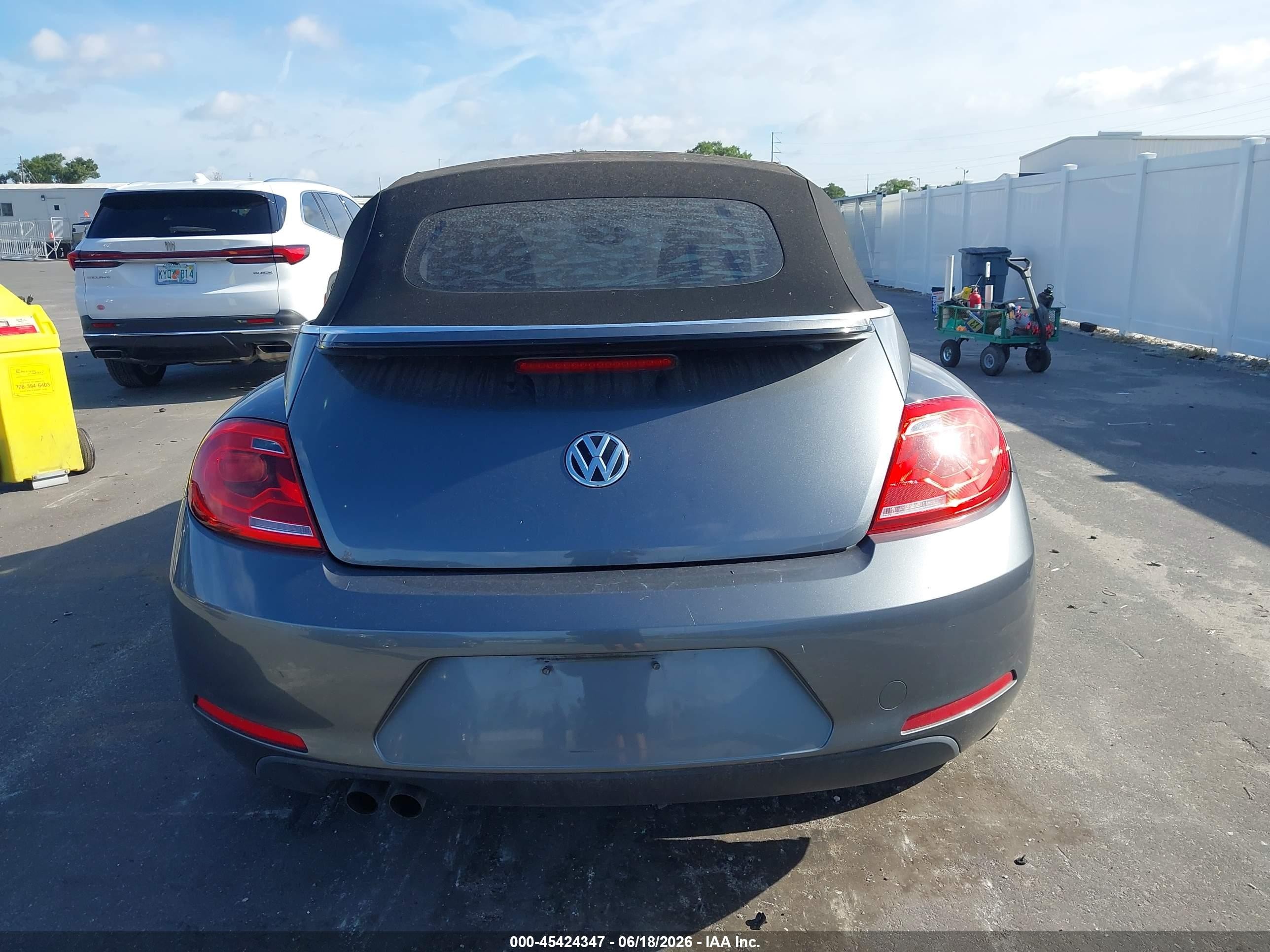 2014 Volkswagen Beetle 1.8t Gray vin: 3VW507AT9EM819971