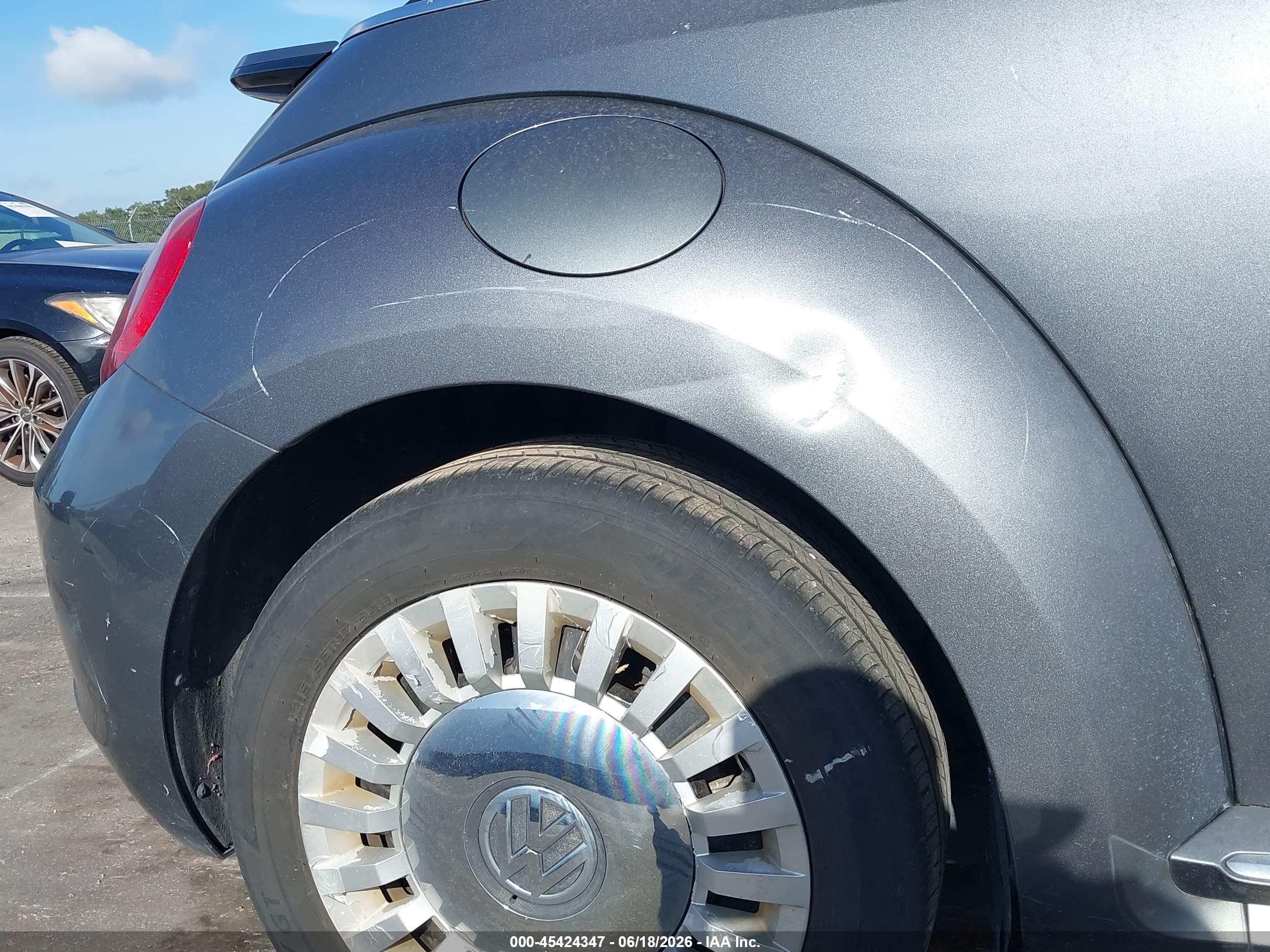 2014 Volkswagen Beetle 1.8t Gray vin: 3VW507AT9EM819971