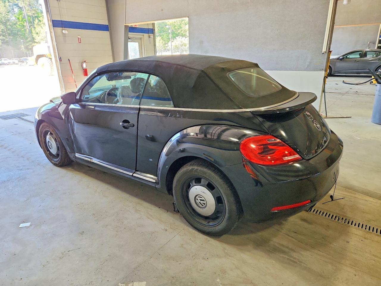 2014 Volkswagen Beetle Black vin: 3VW517AT0EM813957