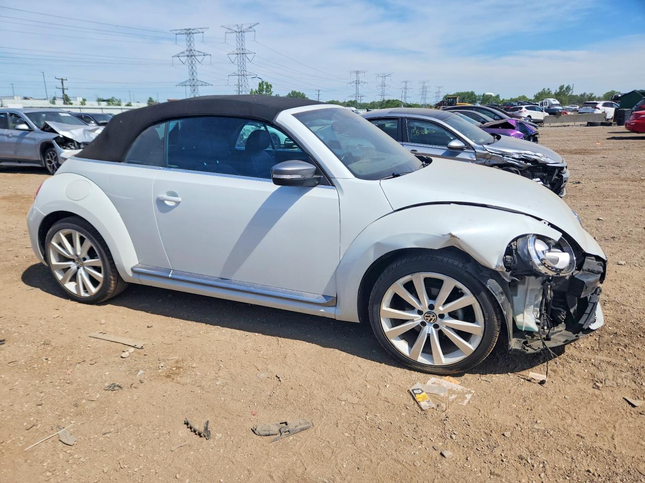 2014 Volkswagen Beetle White vin: 3VW517AT0EM816289