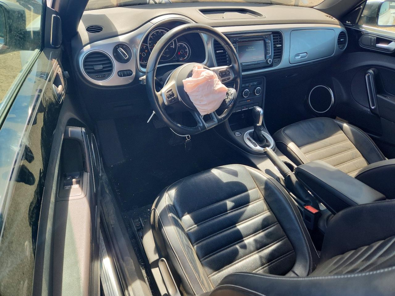 2014 Volkswagen Beetle White vin: 3VW517AT0EM816289
