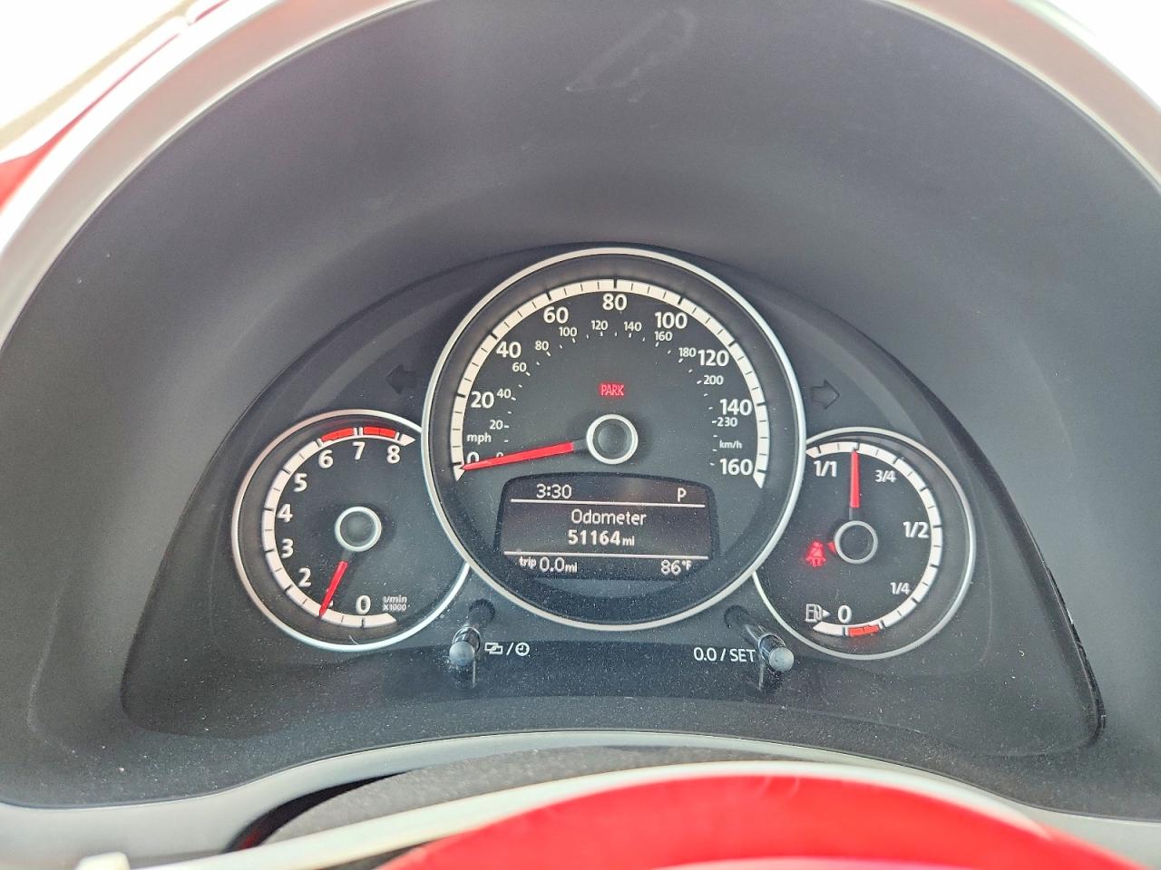 2014 Volkswagen Beetle Red vin: 3VW517AT0EM823162