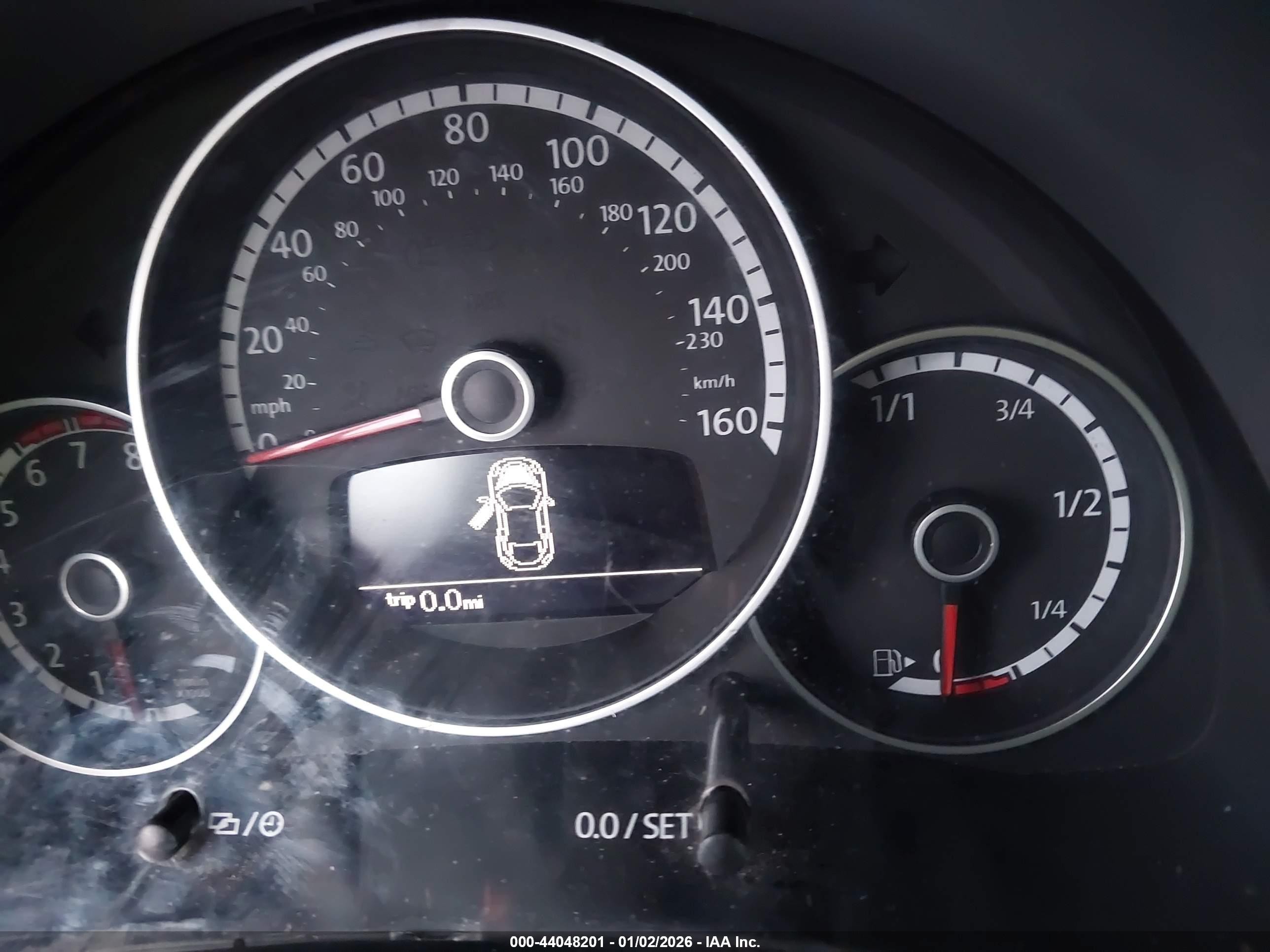 2015 Volkswagen Beetle 1.8t Серебряный vin: 3VW517AT0FM812700