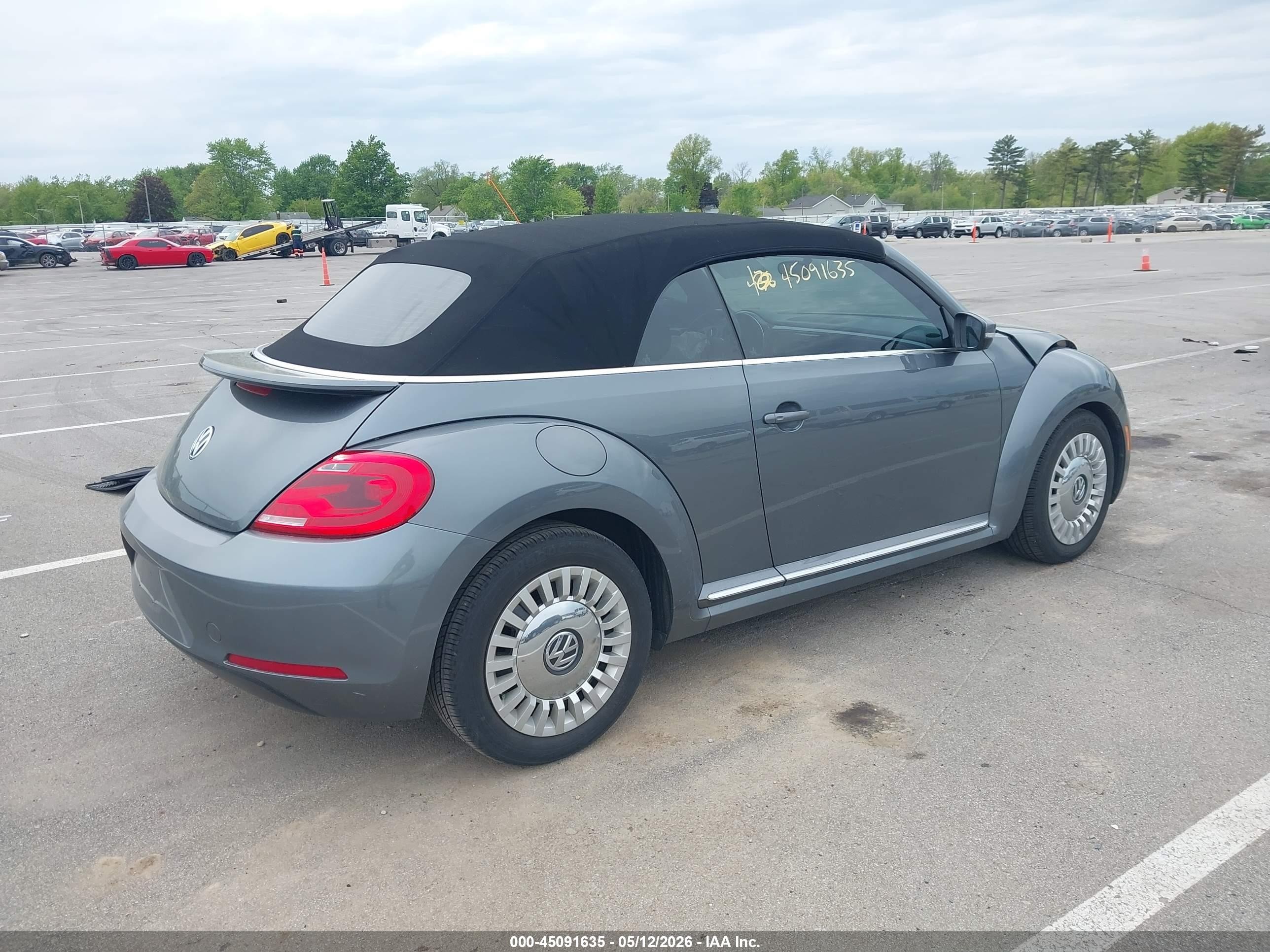 2015 Volkswagen Beetle 1.8t Gray vin: 3VW517AT0FM813720